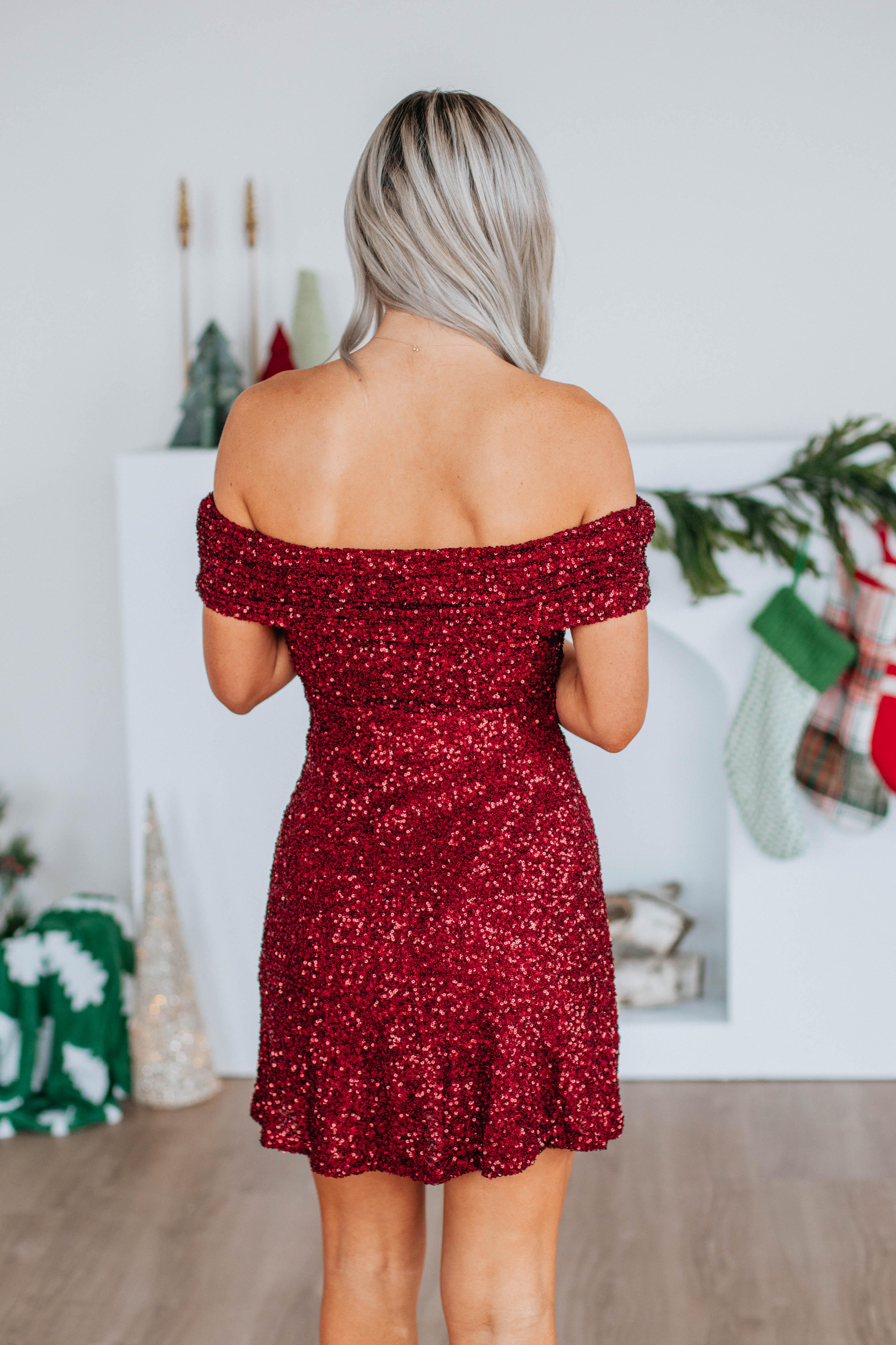 Elegant Glitz & Glam Dress for Women - Sparkling Party Gown for Evening Events, Prom, and Special Occasions