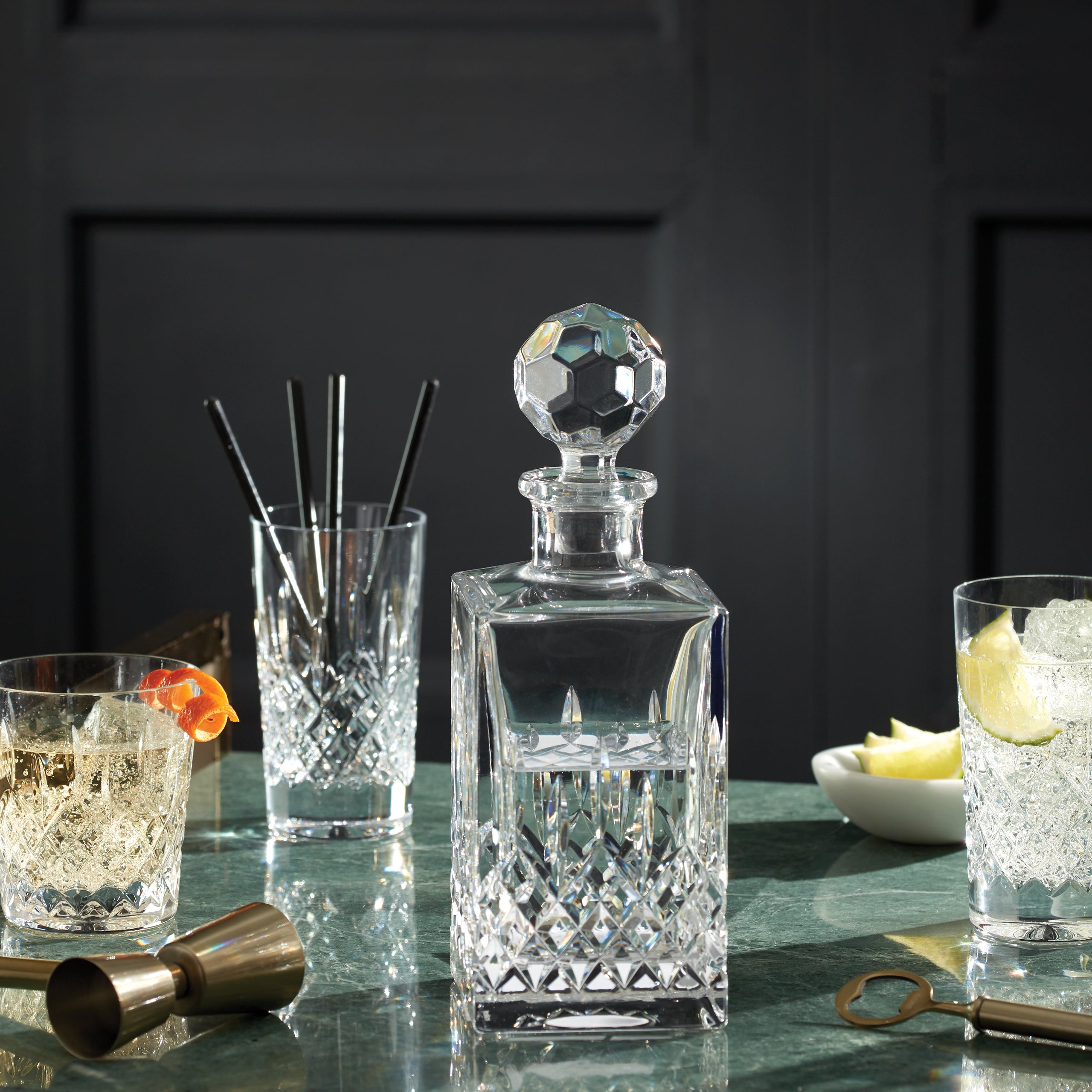 Hamilton Crystal Decanter Set - Elegant Glass Liquor Decanter with Stopper - Perfect for Whiskey, Brandy & Wine - Ideal for Home Bar, Gifts & Special Occasions