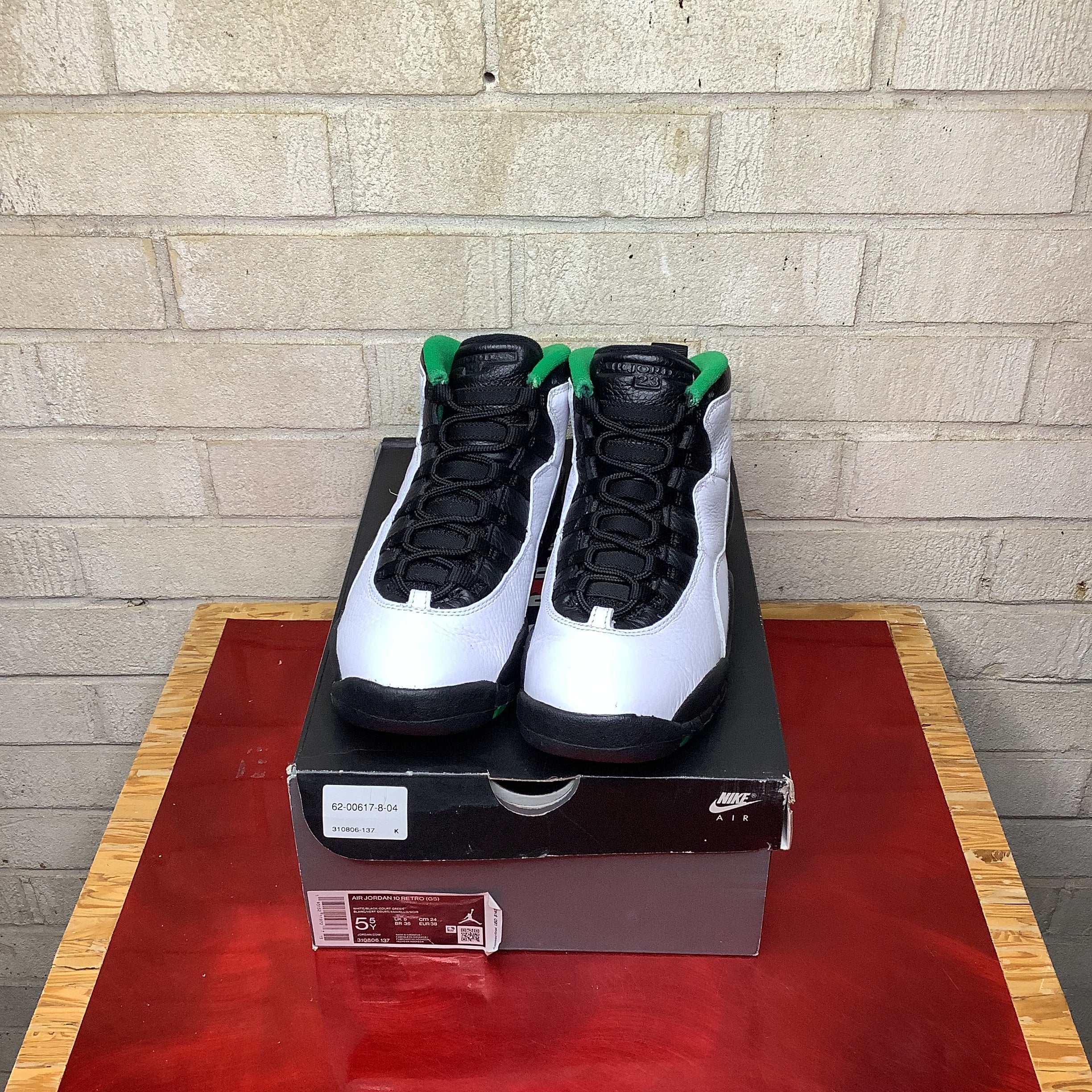 Nike Air Jordan 10 Retro 'Seattle' Size 5.5Y - 310806-137 | Men's Basketball Shoes for Streetwear & Sneaker Collection