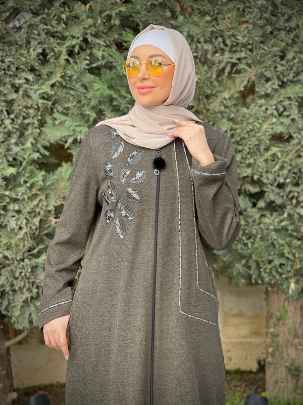 Elegant Winter Wool Abaya with Leaf Embroidery - Modest Islamic Dress for Women - Perfect for Prayer, Special Occasions & Cold Weather Wear