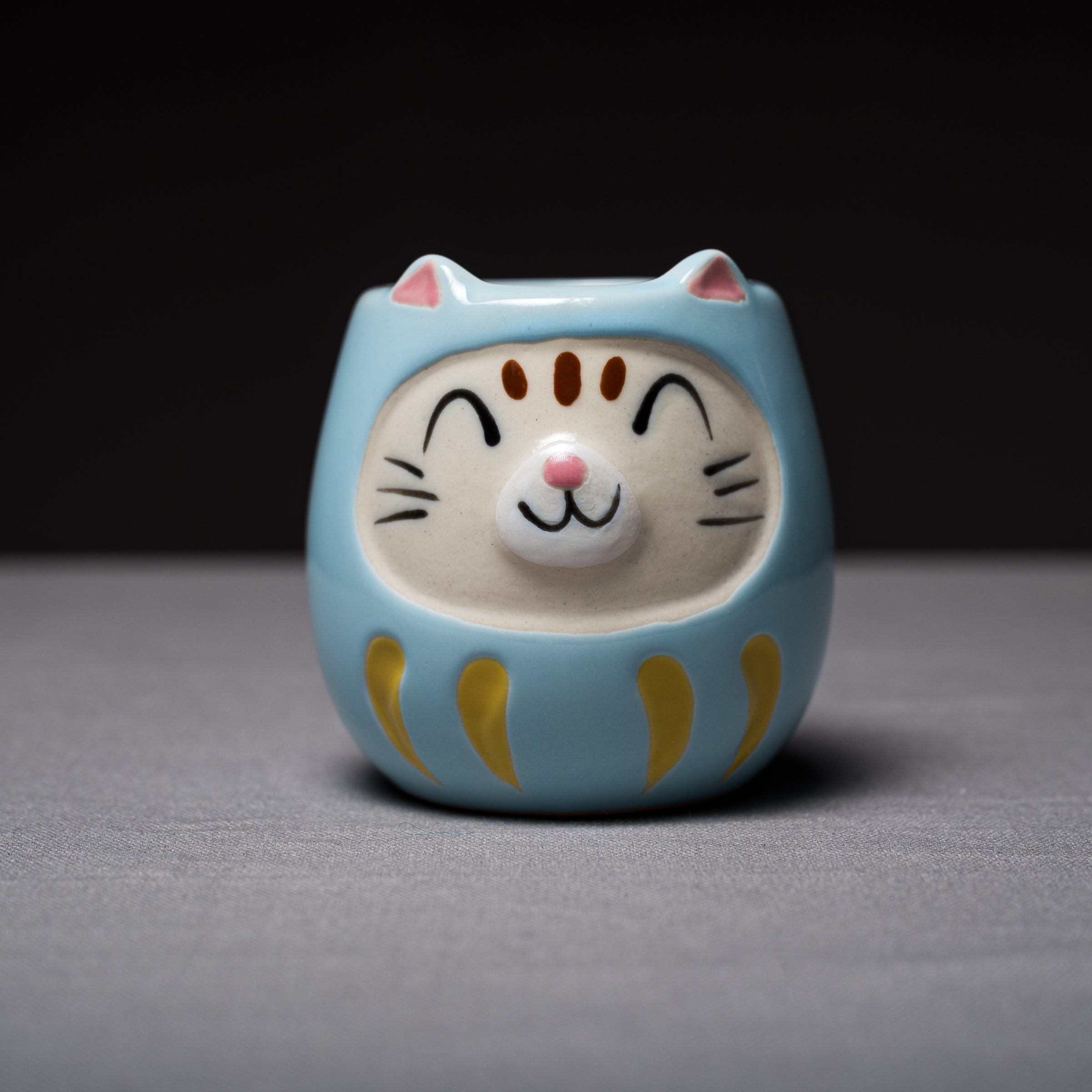 Lucky Cat Daruma Ceramic Coffee Mug - 8 Vibrant Colors for Home, Office & Gift Giving | Japanese Fortune Cat Design for Good Luck & Success