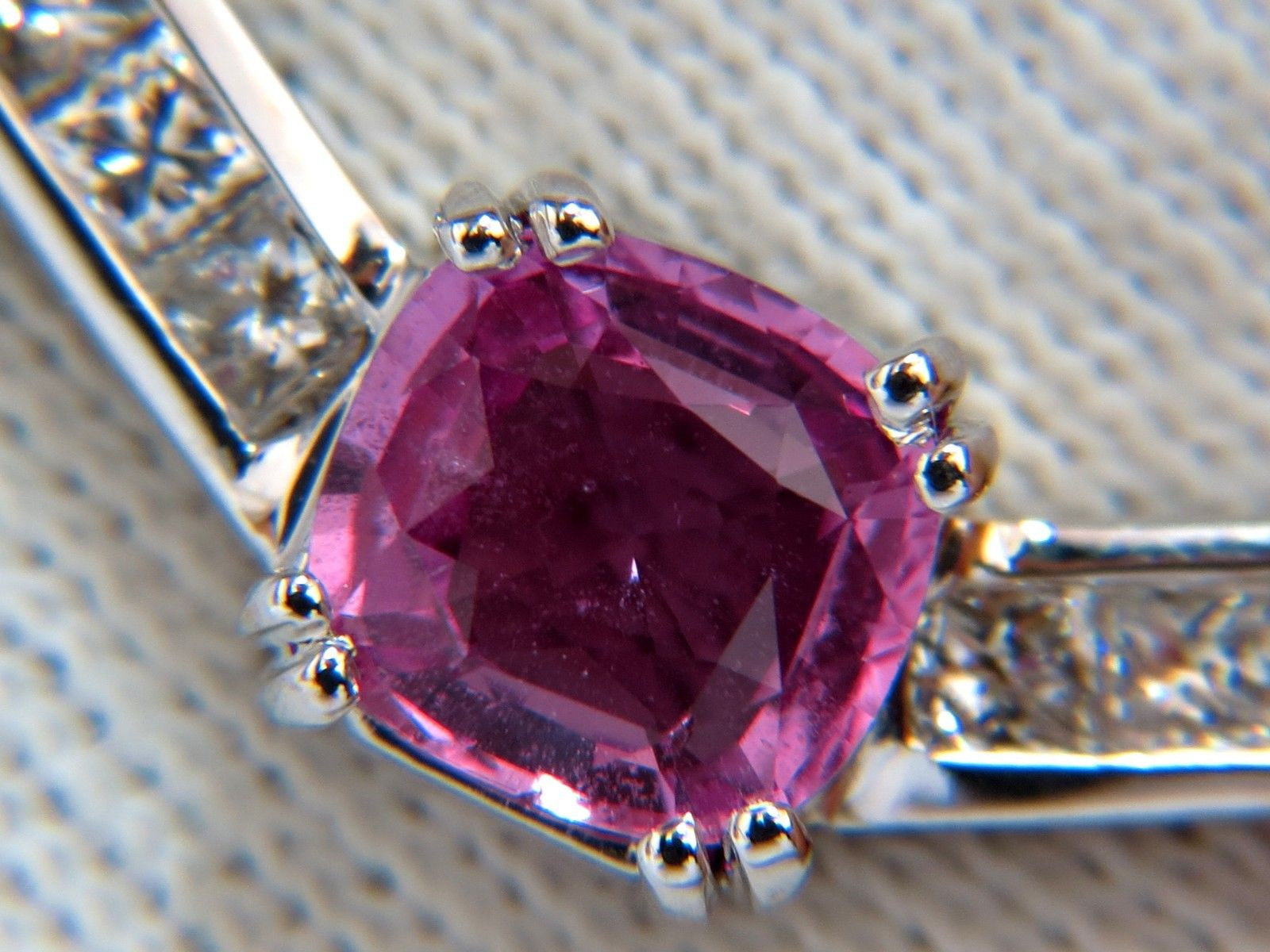 2.52ct GIA Certified Natural No Heat Pink Sapphire Diamond V-Necklace in 14K Gold - Elegant Jewelry for Weddings, Anniversaries & Special Occasions