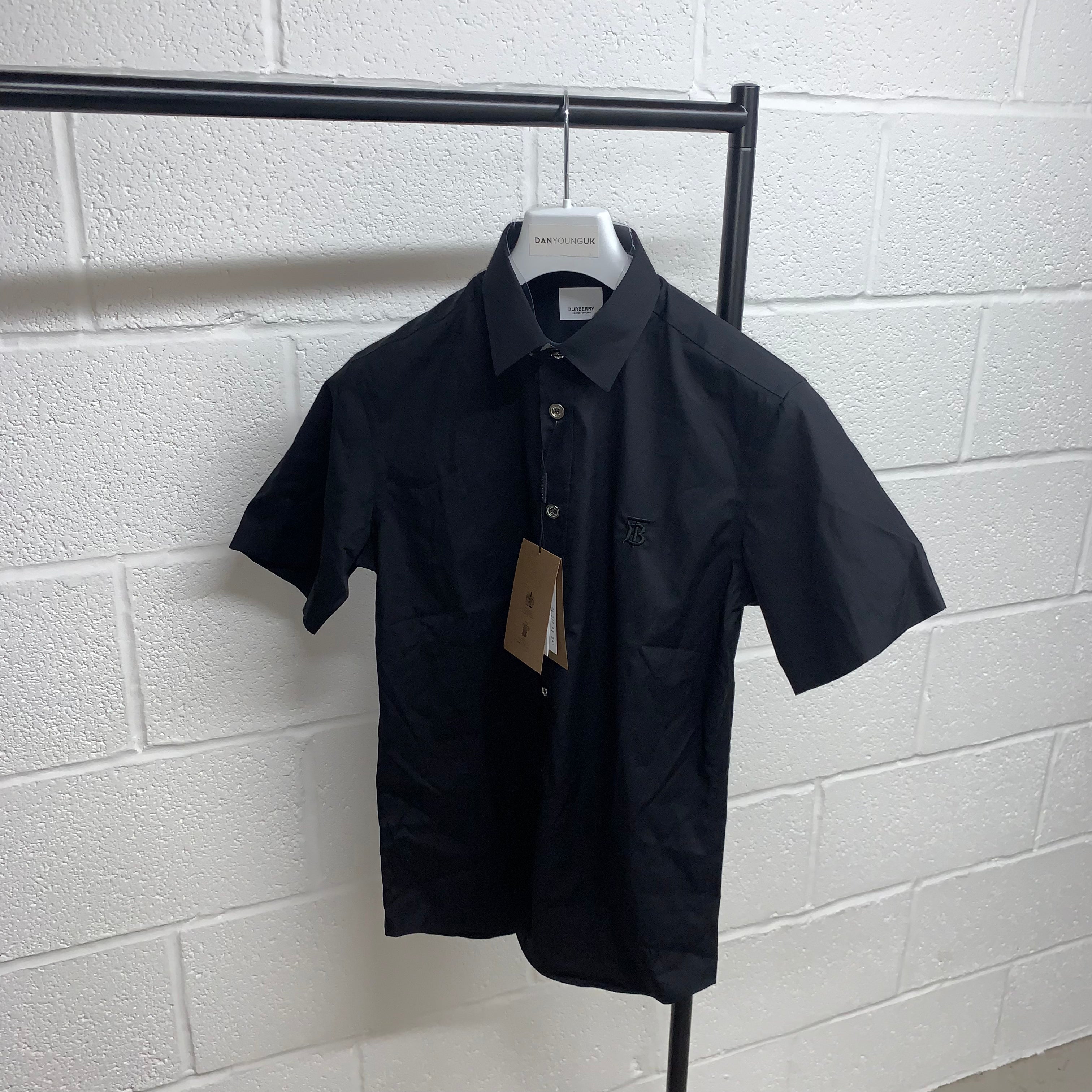 Burberry Sherrington Black Short Sleeve Shirt for Men - Classic Cotton Casual Button Down Shirt for Work, Date Night & Summer Outfits