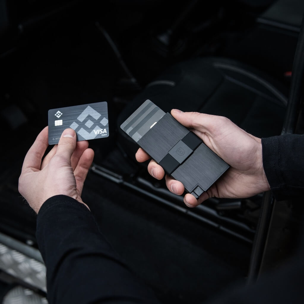 Ekster RFID Blocking Slim Wallet - Premium Leather Card Holder for Men & Women - Perfect for Travel, Business & Everyday Use