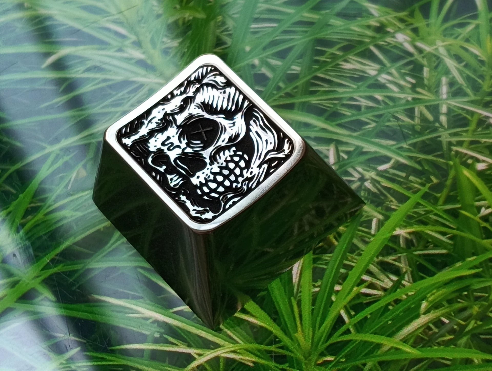 Graffiti Skeleton Keycaps - Zinc Alloy Custom 1U Metal Keycaps for Mechanical Keyboards | Unique Decorative Keycaps for Gamers & Typists