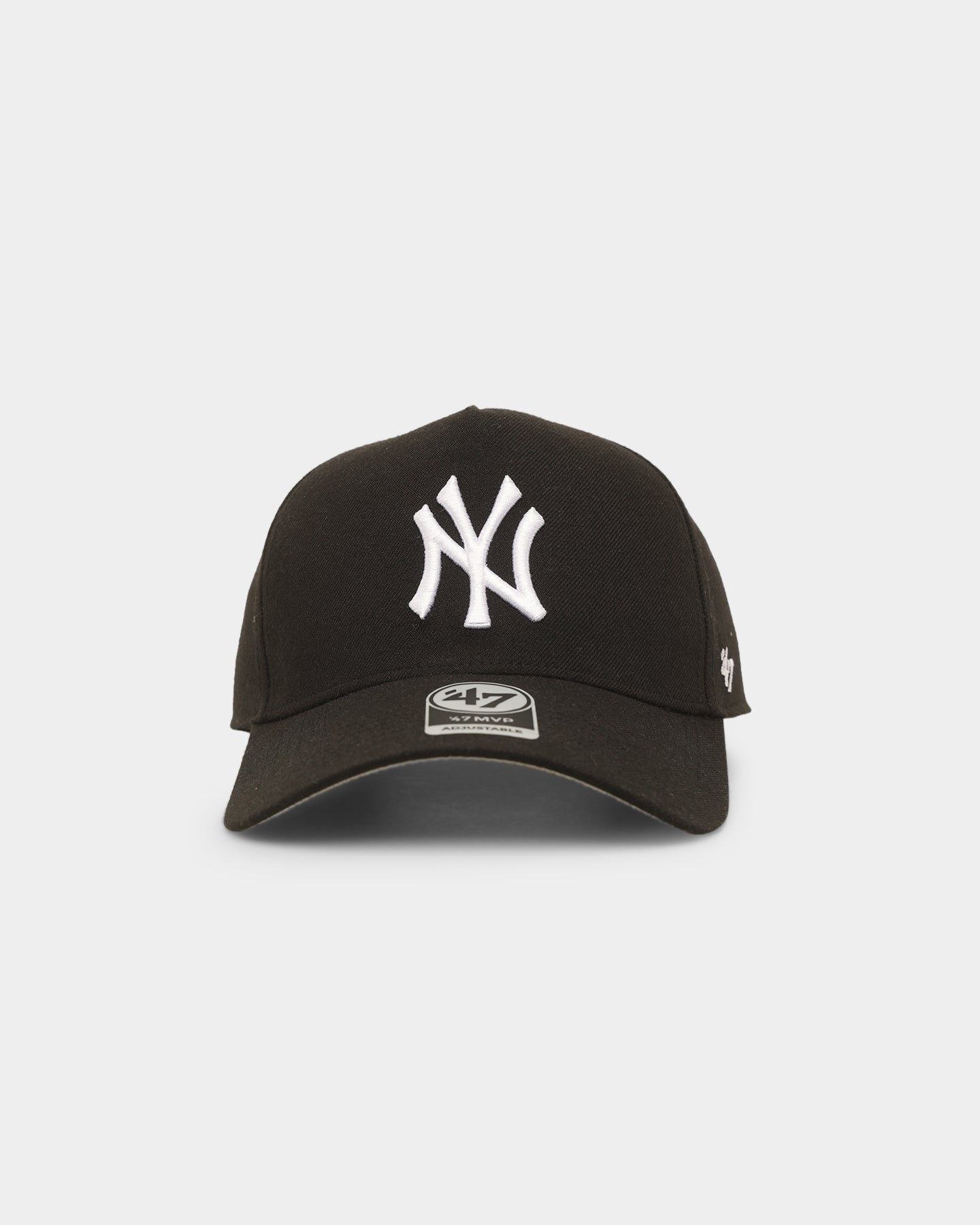 New York Yankees '47 MVP DT Snapback Hat - Black & White Adjustable Baseball Cap for Men & Women - Perfect for Sports Fans, Casual Wear & Game Day Outfits