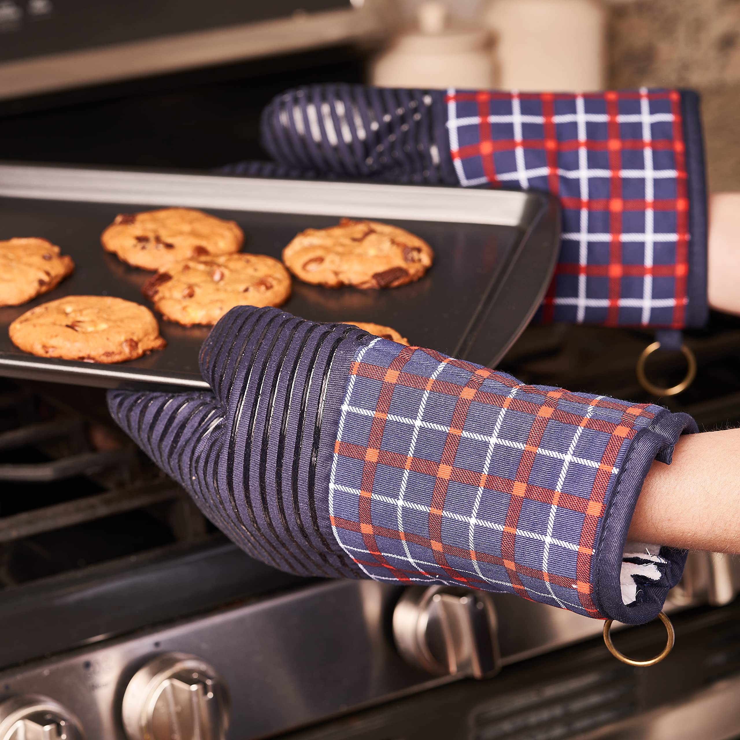 NAUTICA Home - Heat Resistant Kitchen Oven Mitts Set of 2 (500°F), Cotton Potholders with Non-Slip Silicone Grip - Red/Navy Plaid - Perfect for Baking, Grilling & Cooking Protection