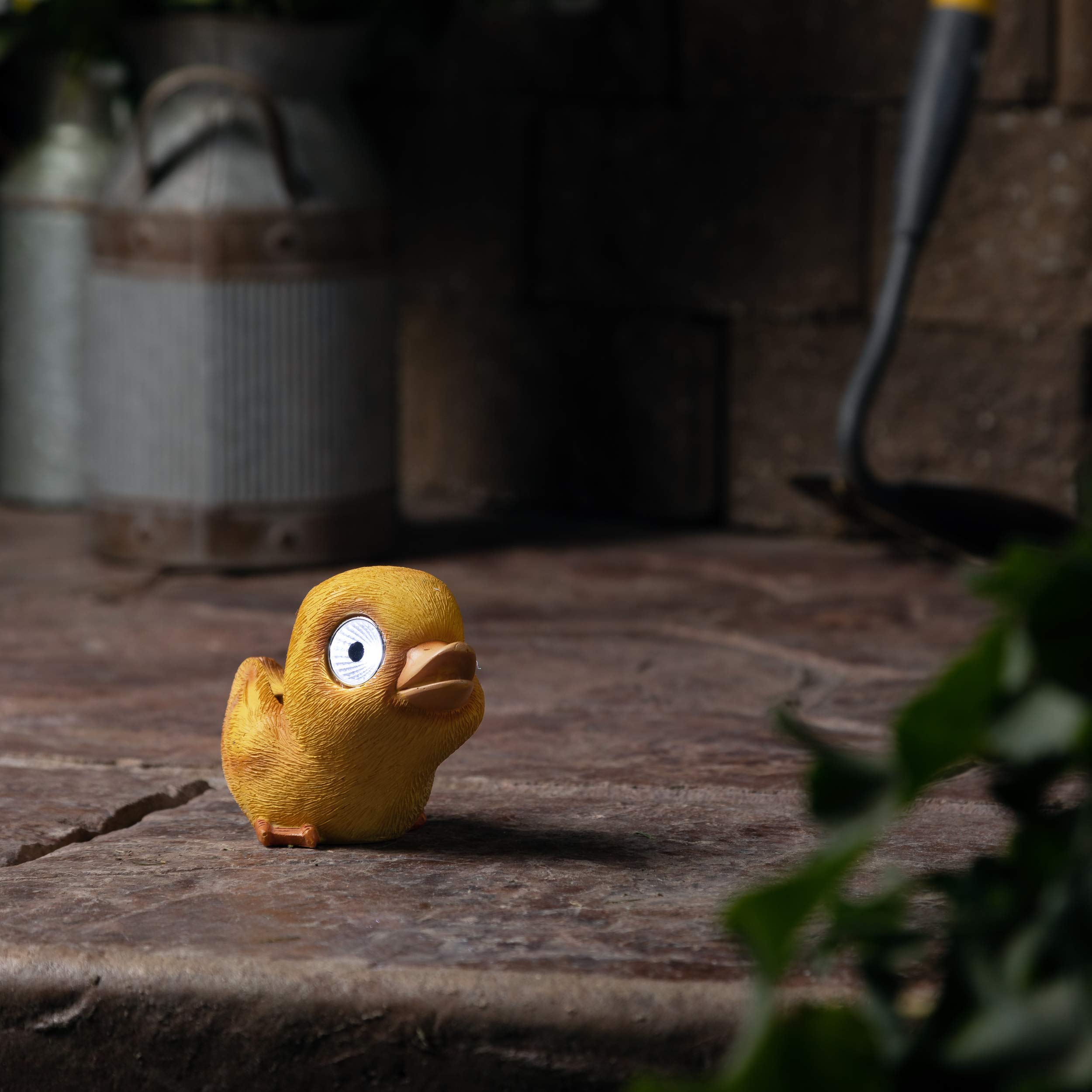 Solar Powered Garden Duckling Decorations (Set of 2) - Weatherproof LED Outdoor Yard Ornaments for Patio, Balcony, Deck - Cute Lawn Decor & Housewarming Gift | Perfect for Garden Pathways, Poolside Decor, Backyard Parties & Nighttime Ambience