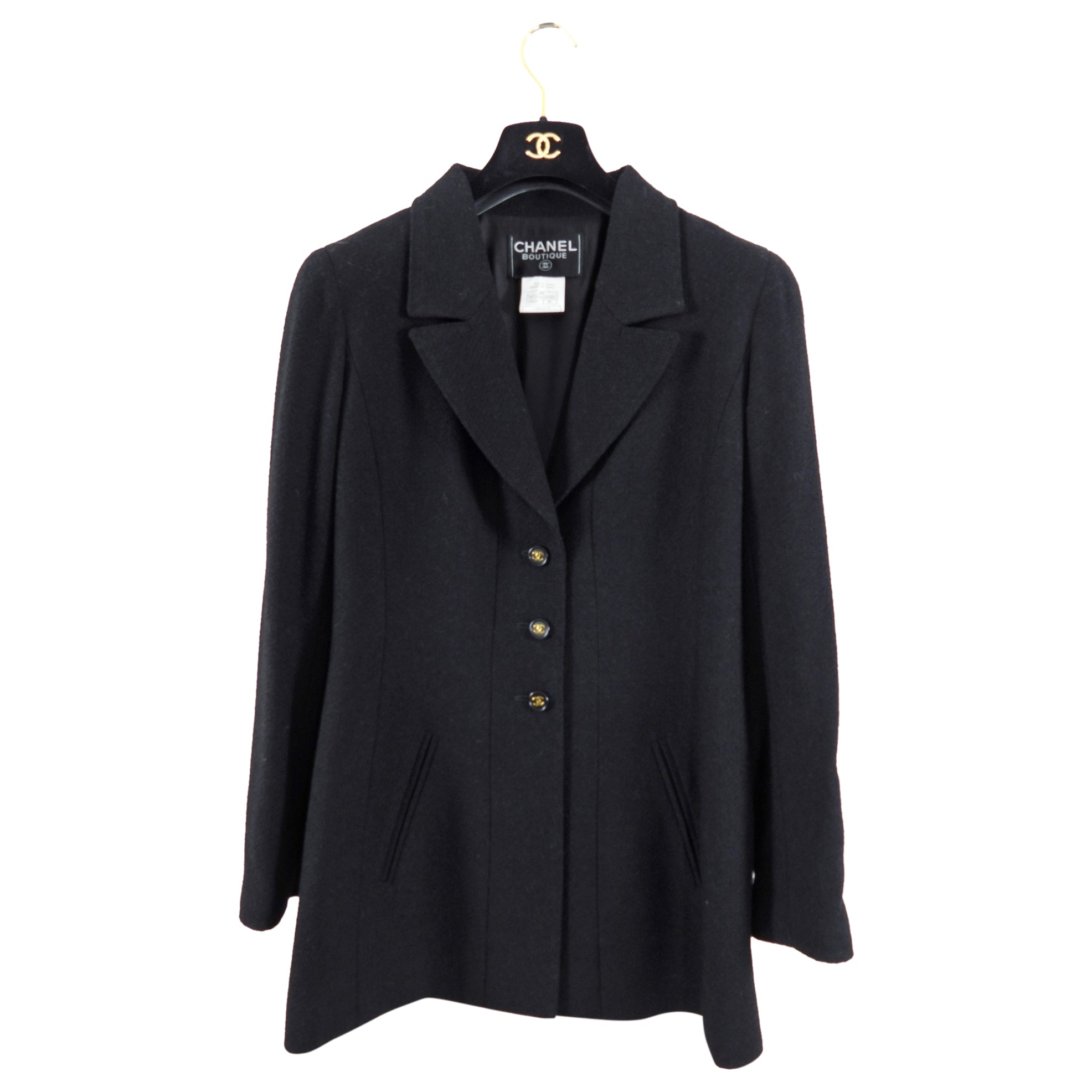 Vintage Chanel 97P Black Boucle Wool Classic CC Jacket Size FR42 / US 8-10 - Perfect for Luxury Fashion Collectors & High-End Vintage Outfits