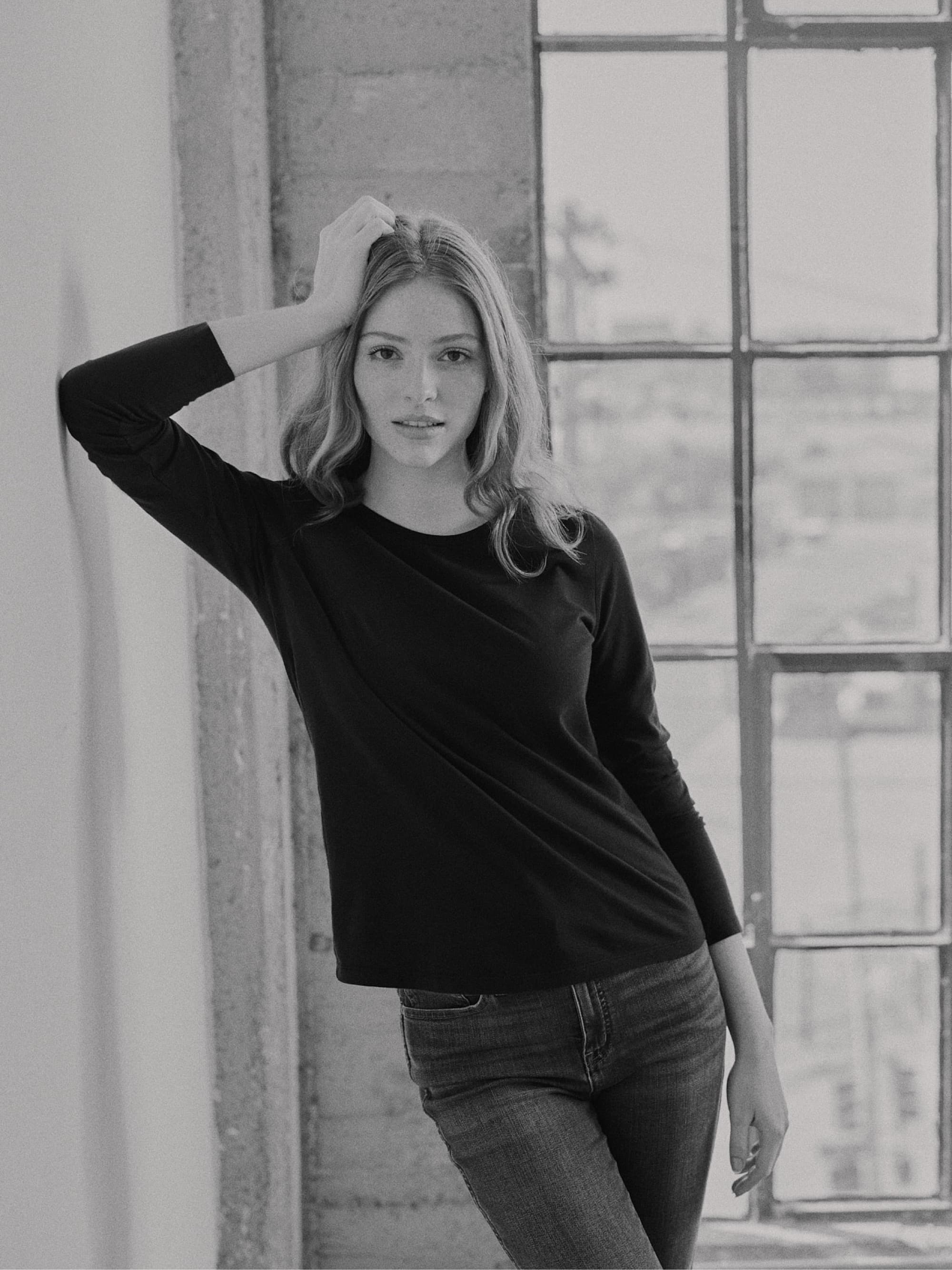 Organic Cotton Long Sleeve T-Shirt for Men & Women - Soft Comfortable Eco-Friendly Casual Top for Everyday Wear, Yoga, and Outdoor Activities