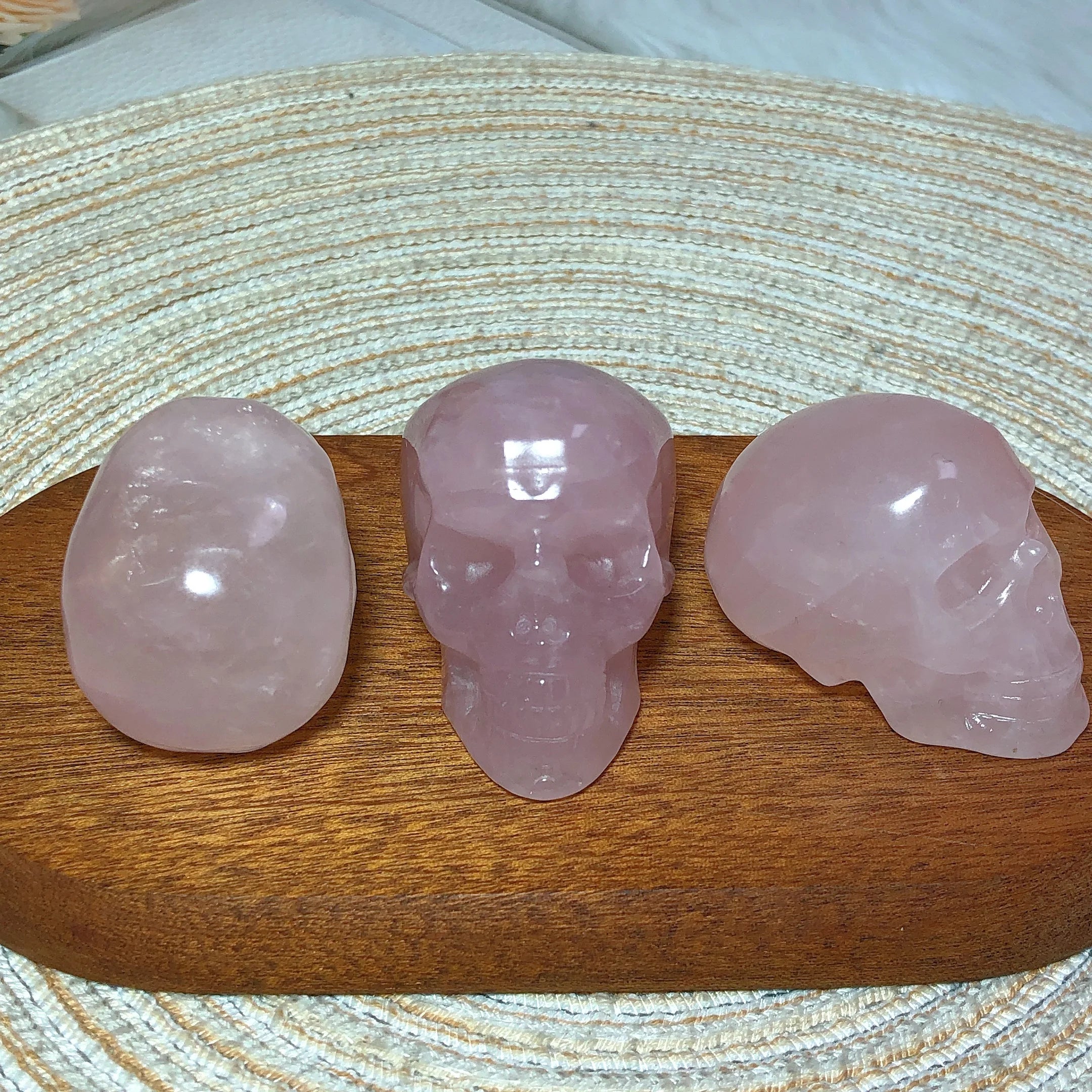 Natural Rose Quartz Crystal Skull Carving - Reiki Healing Stone, Positive Energy Decor, High Quality Mineral Specimen for Home & Office Decoration | Meditation, Feng Shui, Spiritual Gifts