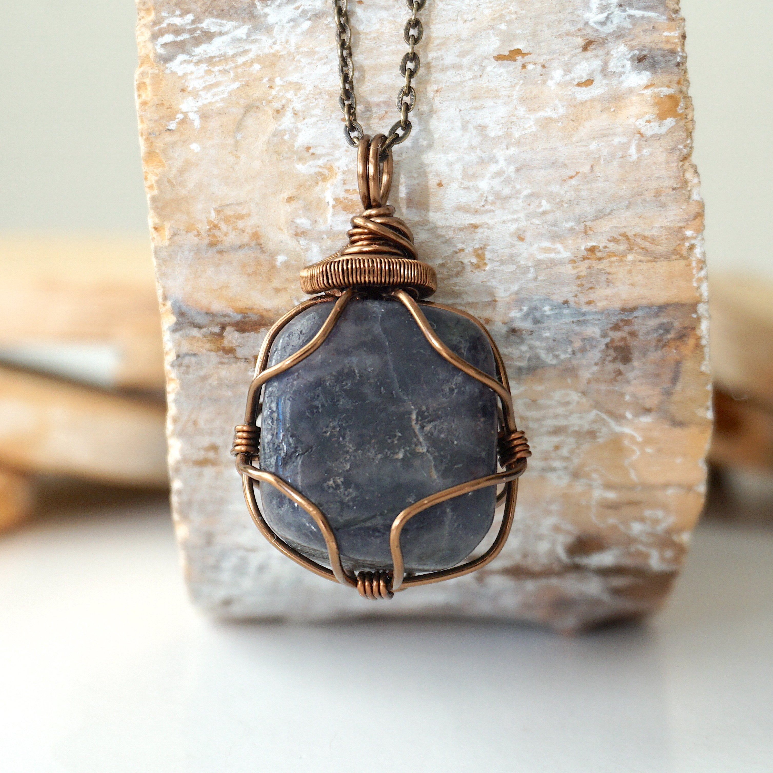 Antique Bronze Sapphire Crystal Necklace for Women - Elegant Vintage Jewelry Gift for Birthday, Anniversary & Special Occasions