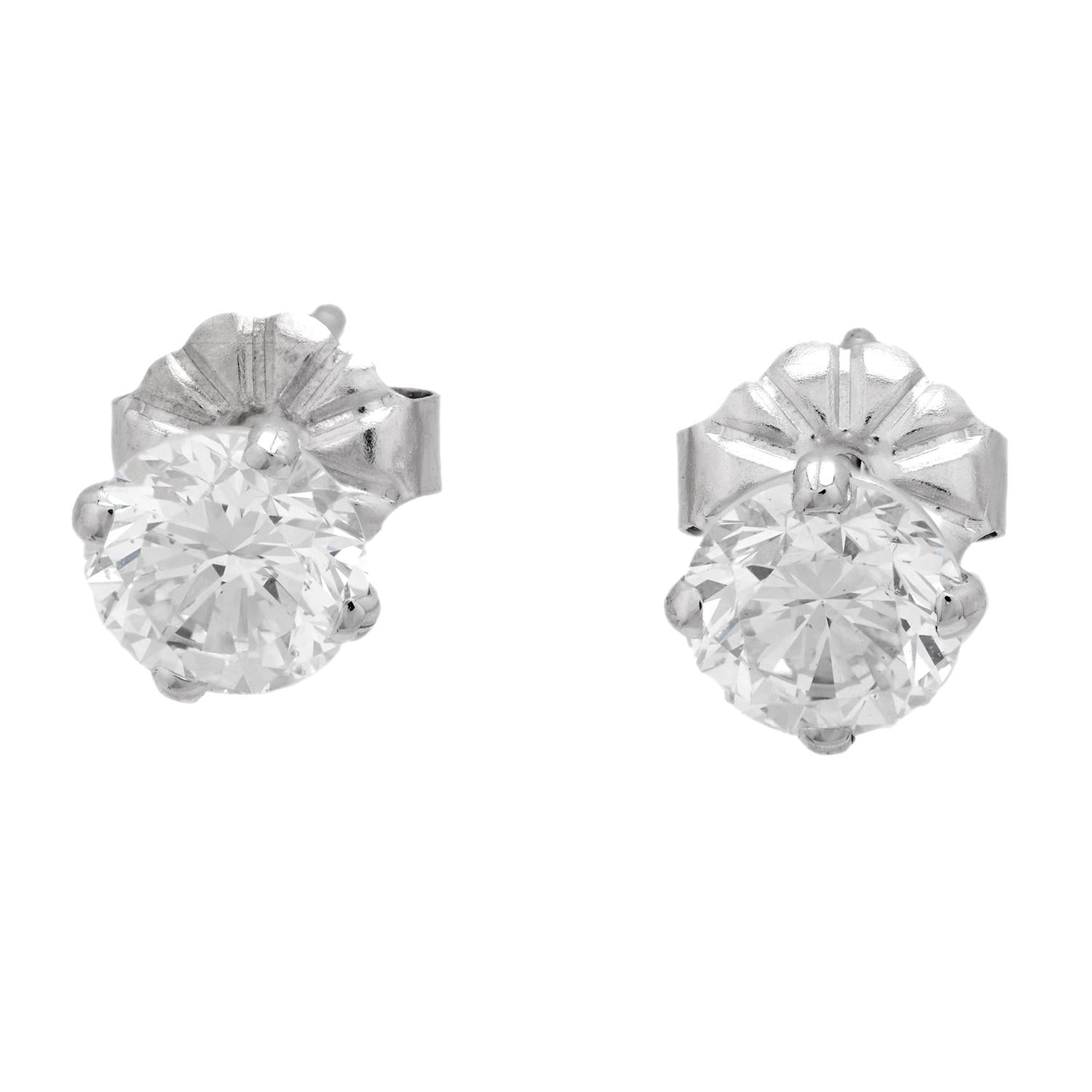 14K Gold Diamond Stud Earrings for Women - Elegant & Timeless Jewelry Gift for Wedding, Anniversary & Special Occasions