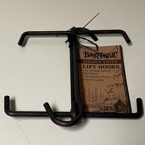 Bayou Classic 0822 Heavy Duty Steel Lift Hooks - 2 Pack for Jambalaya Pots, Crawfish Boils & Outdoor Cooking - Secure Lifting Solution for Cast Iron Dutch Ovens & Large Stock Pots