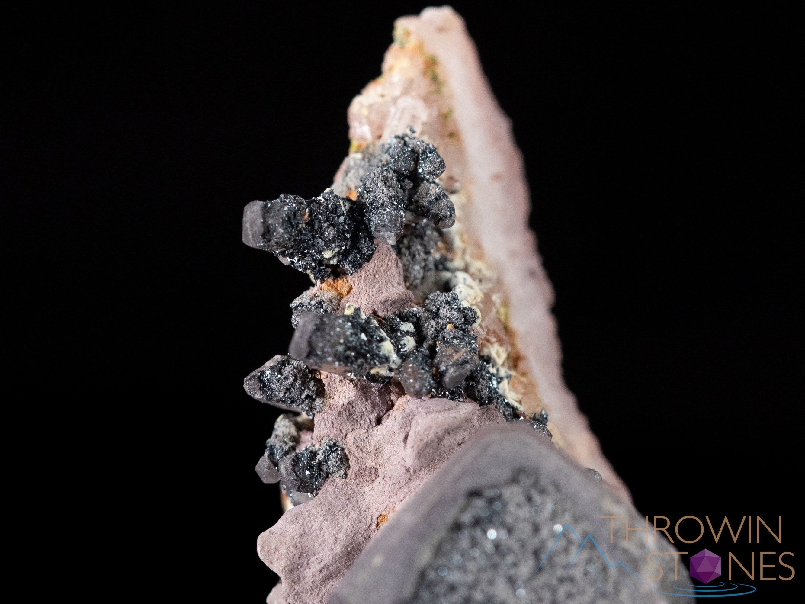 Natural MESSINA QUARTZ with HEMATITE Raw Crystal - Healing Stone for Home Decor, Housewarming Gift, Spiritual Healing & Meditation - Perfect for Office Desk, Living Room Display & Energy Balancing