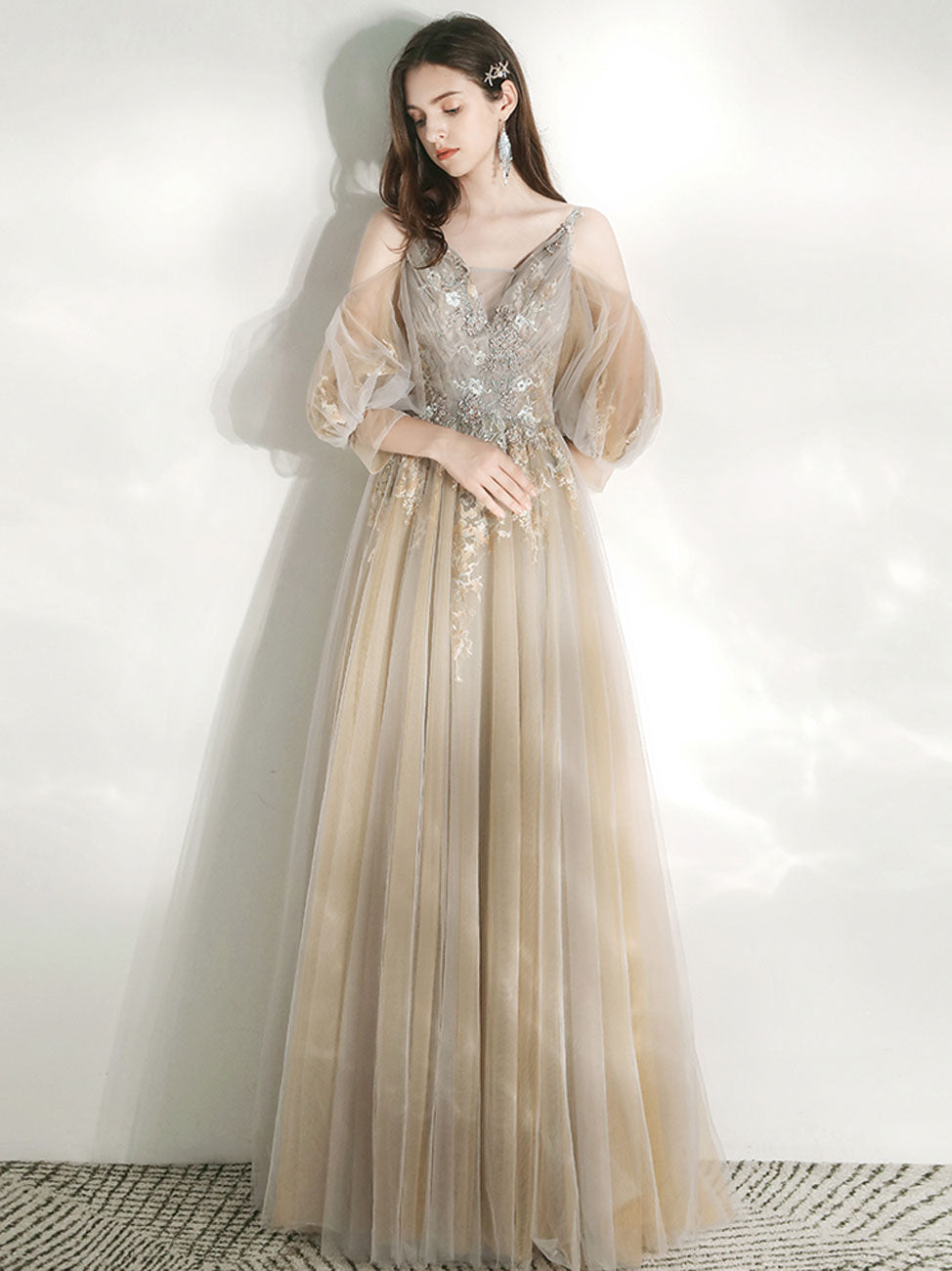 Elegant Champagne A-Line Tulle Lace Long Prom Dress for Graduation, Homecoming & Special Occasions - Formal Evening Gown for Women