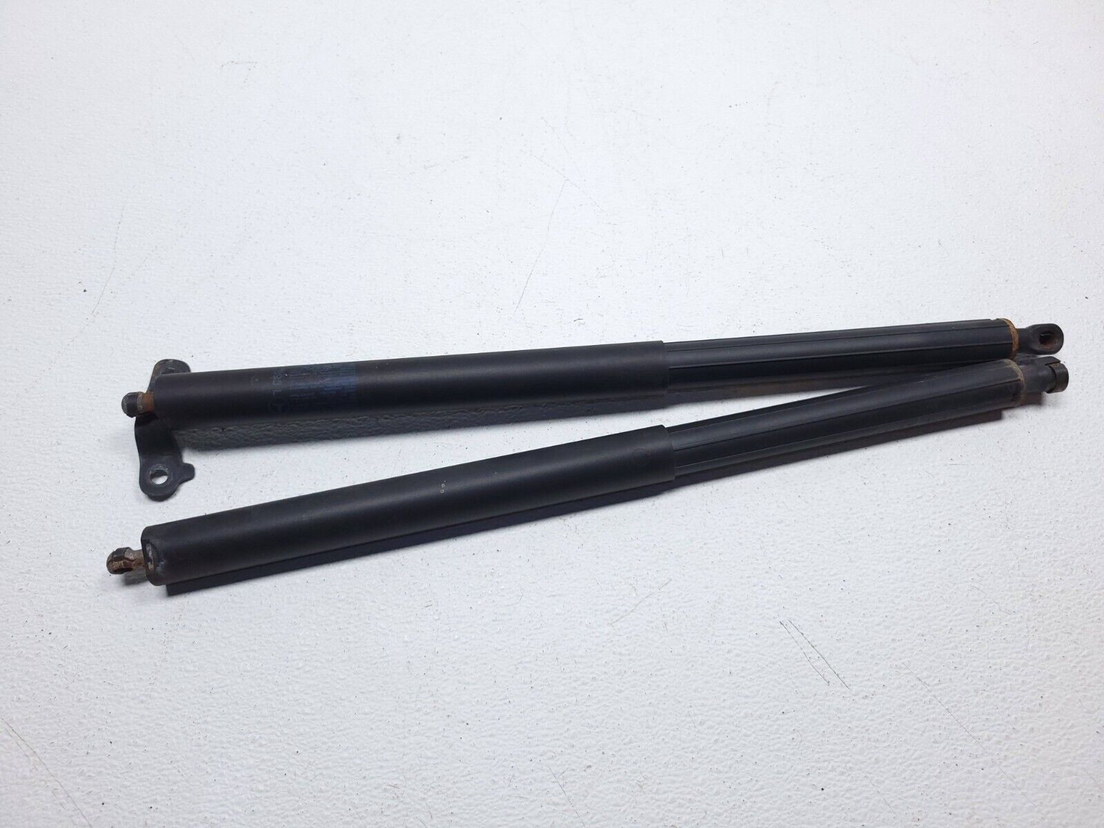 06-11 Mercedes ML500 Rear Trunk Lid Shock Strut Support Pair - OEM Replacement Parts for Smooth Trunk Operation - Perfect for Car Maintenance & Repair