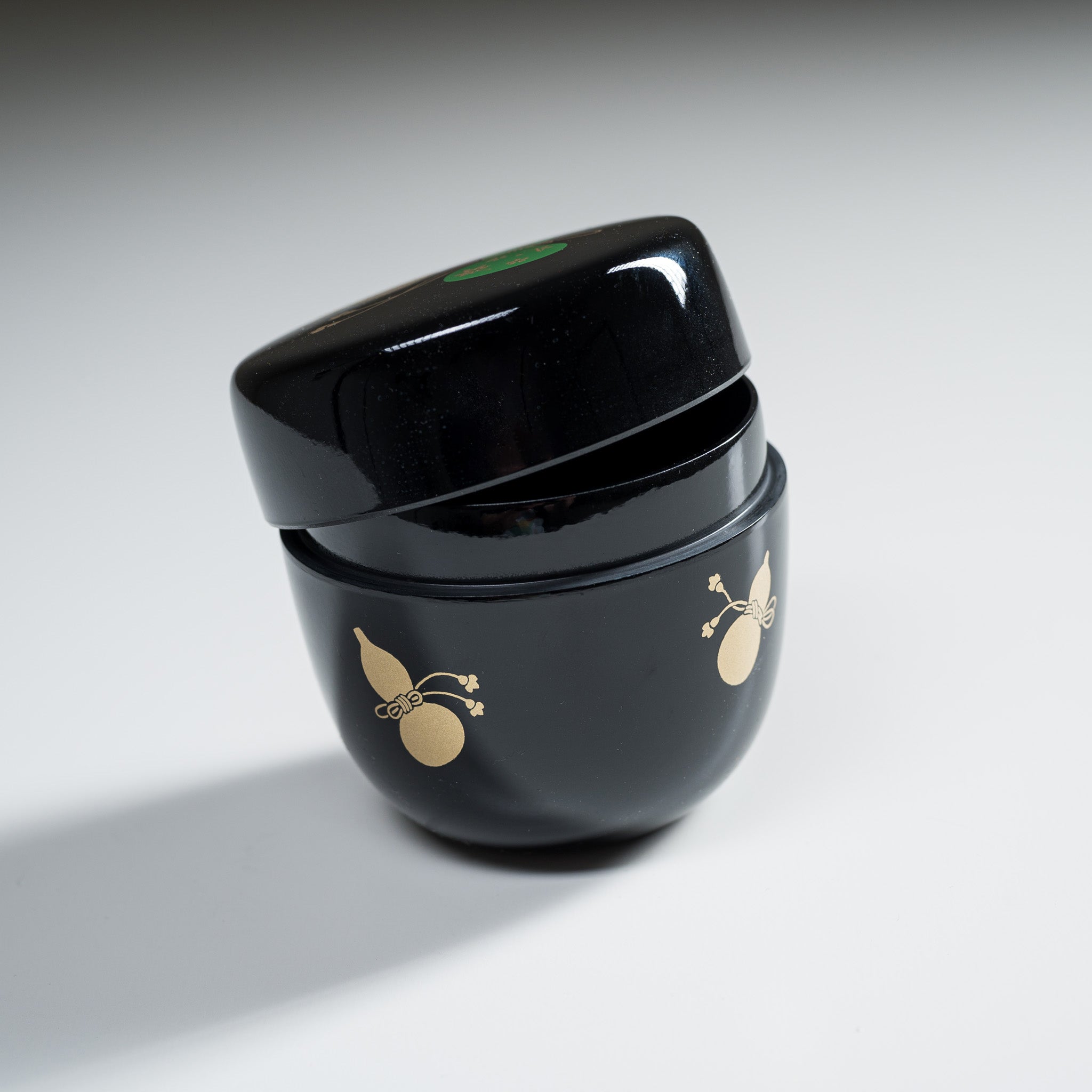 Premium Matcha Tea Ceremony Set - Traditional Black Lacquer Container with Authentic Japanese Design | Perfect for Zen Tea Rituals, Meditation & Gift Giving