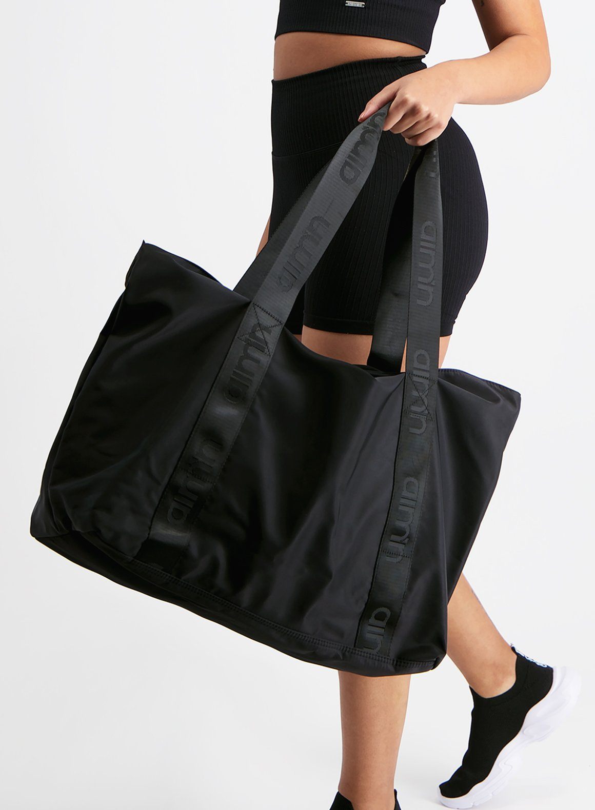 Stylish Black Weekend Travel Bag - Durable & Lightweight Carry-On for Women & Men - Perfect for Gym, Work, Overnight Trips & Vacations