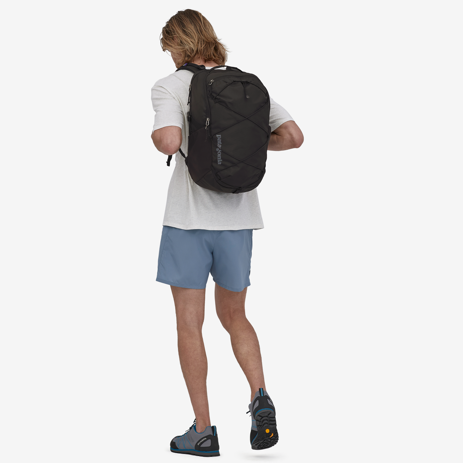 Refugio Daypack 30L - Lightweight Hiking Backpack for Men & Women - Water-Resistant Travel Backpack for Camping, Hiking & Outdoor Adventures