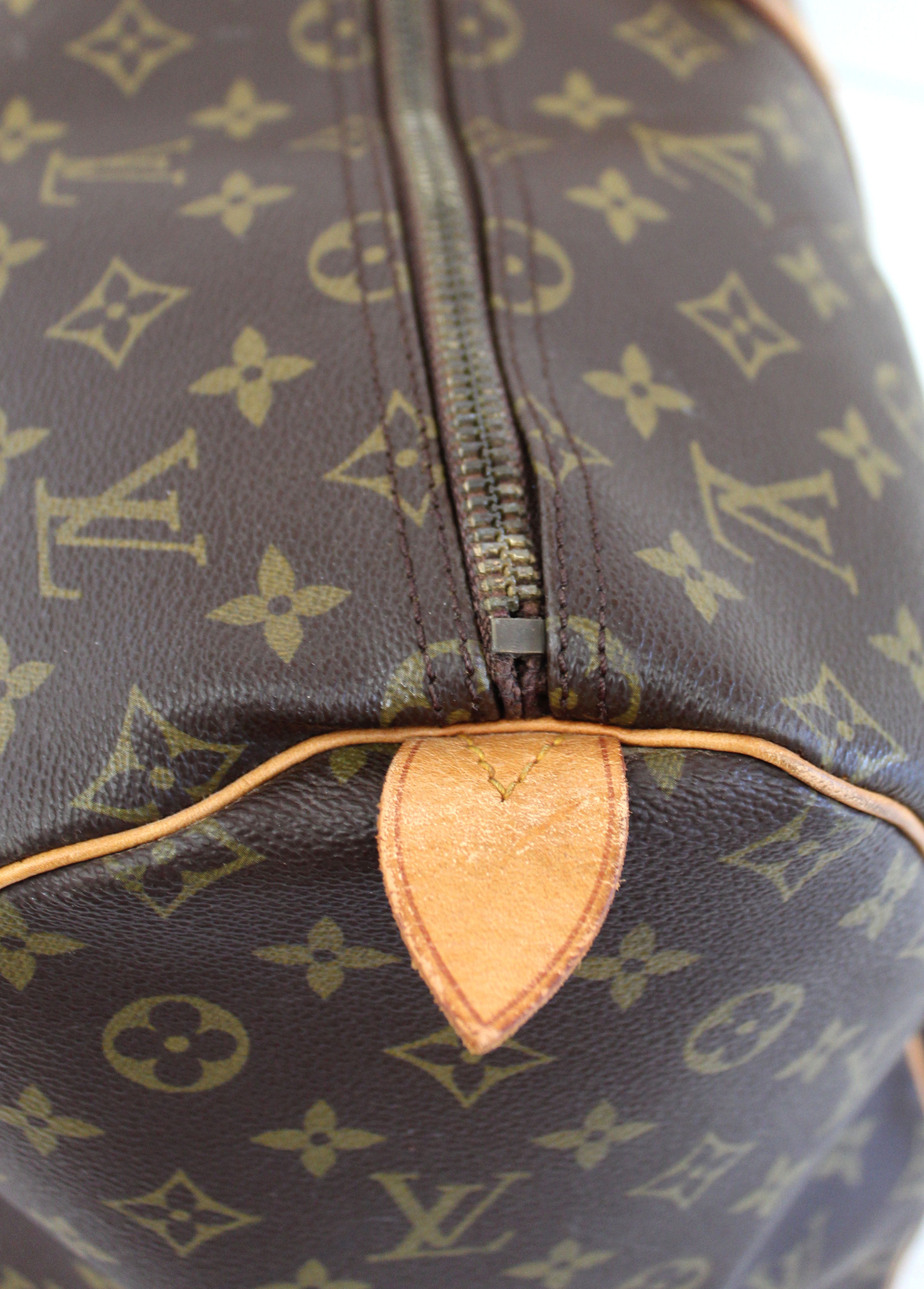 Authentic Louis Vuitton Monogram Keepall 55 Duffle Bag - Luxury Travel Carry-On for Weekend Getaways & Business Trips