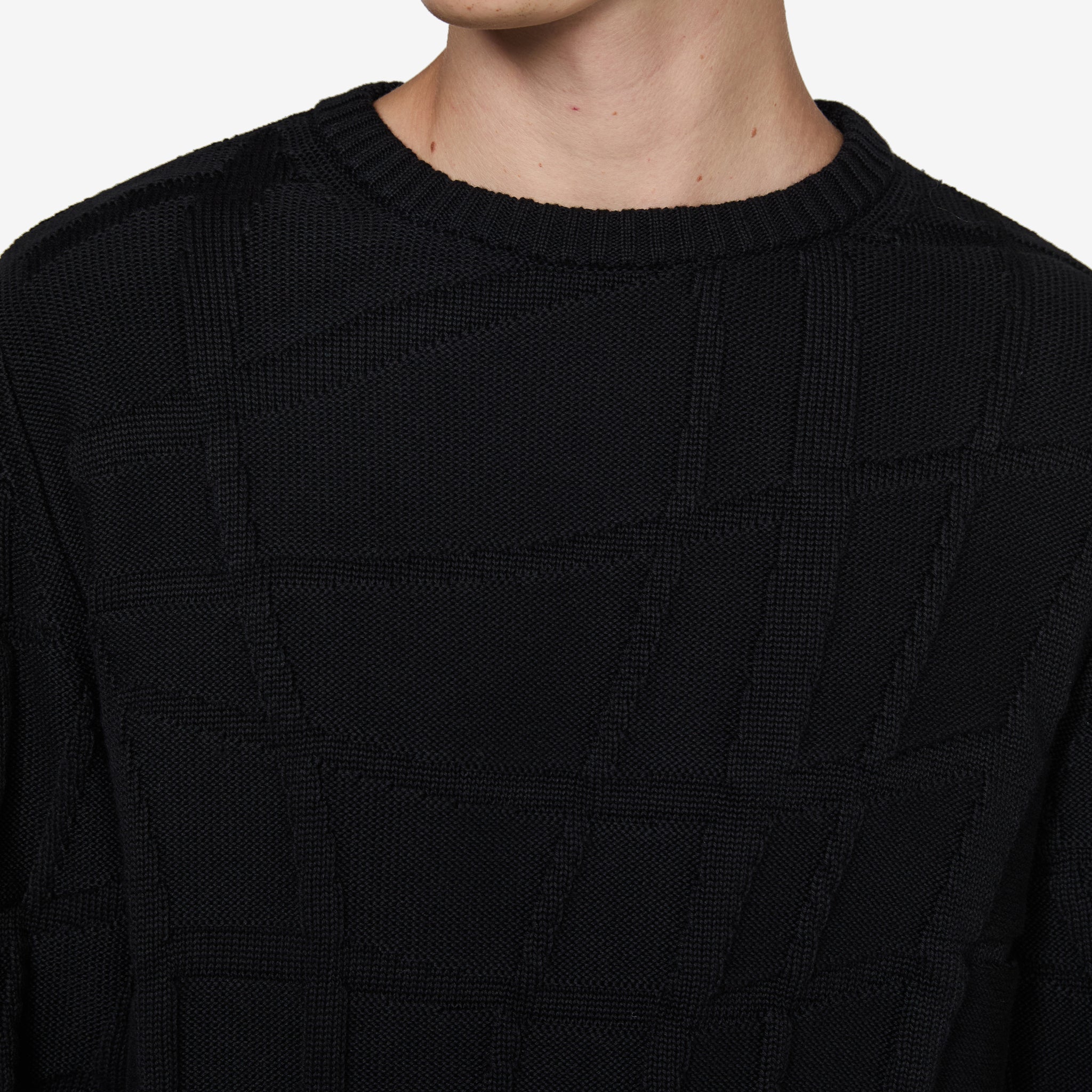 Stylish Black Abstract Village Knitted Pullover - Cozy Winter Sweater for Women, Perfect for Casual Outings & Holiday Gatherings