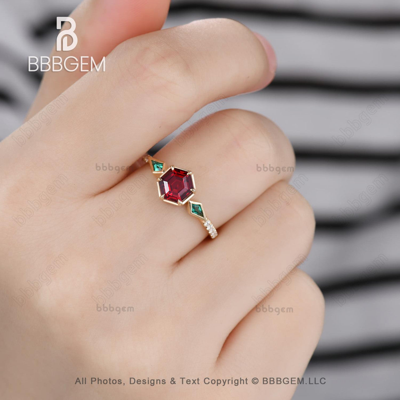 Unique Hexagon Garnet and Emerald Engagement Ring - Bezel Set Rose Gold Wedding Band for Women - Perfect for Proposals, Anniversaries, and Special Occasions