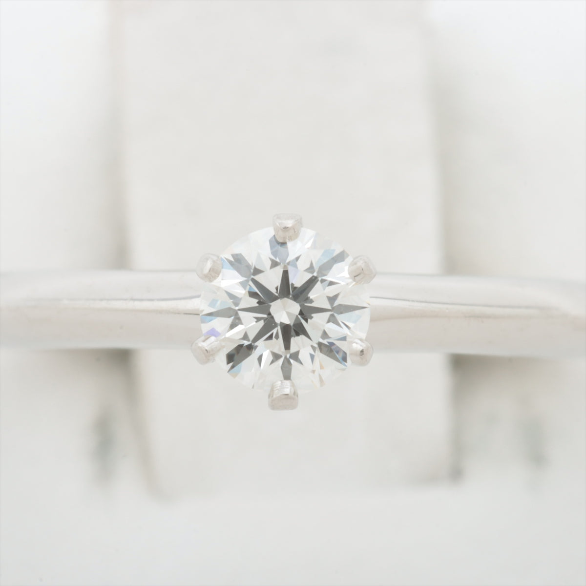 Tiffany & Co. Solitaire Diamond Engagement Ring 0.4 Carat Platinum - Perfect for Proposals, Weddings & Anniversary Gifts