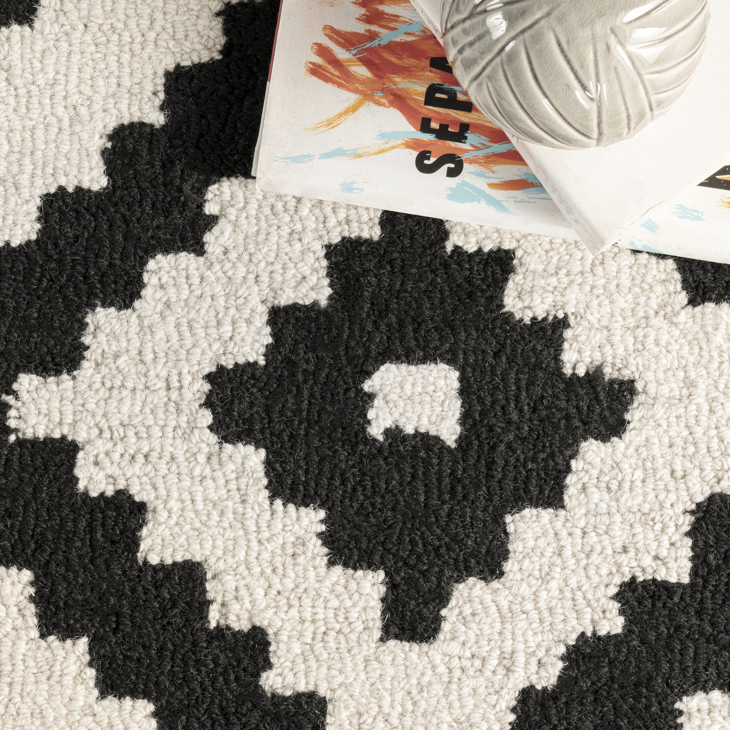 nuLOOM Kellee Hand Tufted Geometric Wool Area Rug - 8' Round Black Modern Circle Rug for Living Room, Bedroom & Office Decor