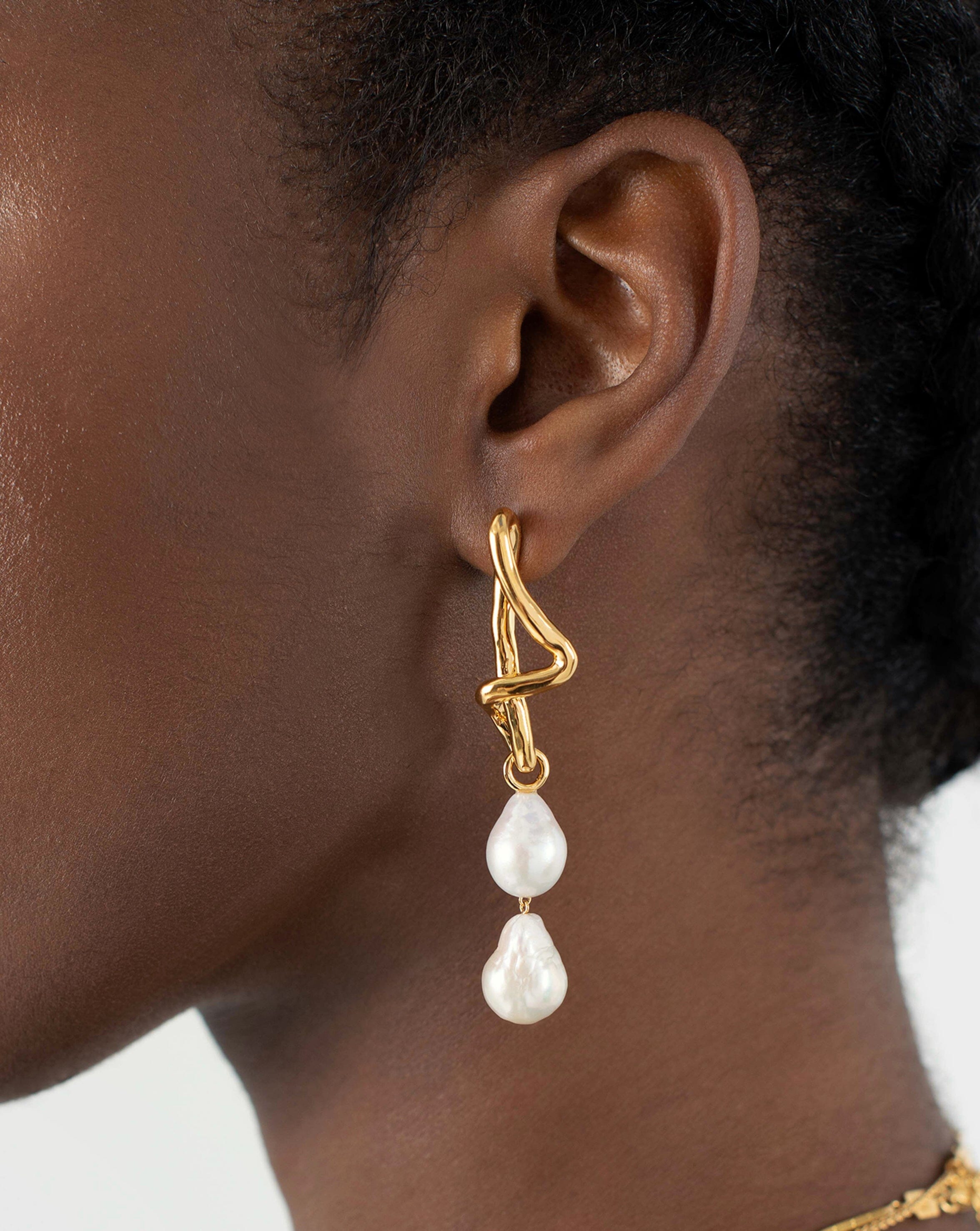 Exquisite Molten Baroque Pearl Mismatched Drop Earrings for Women - Vintage Boho Chic Jewelry for Parties, Weddings & Special Occasions