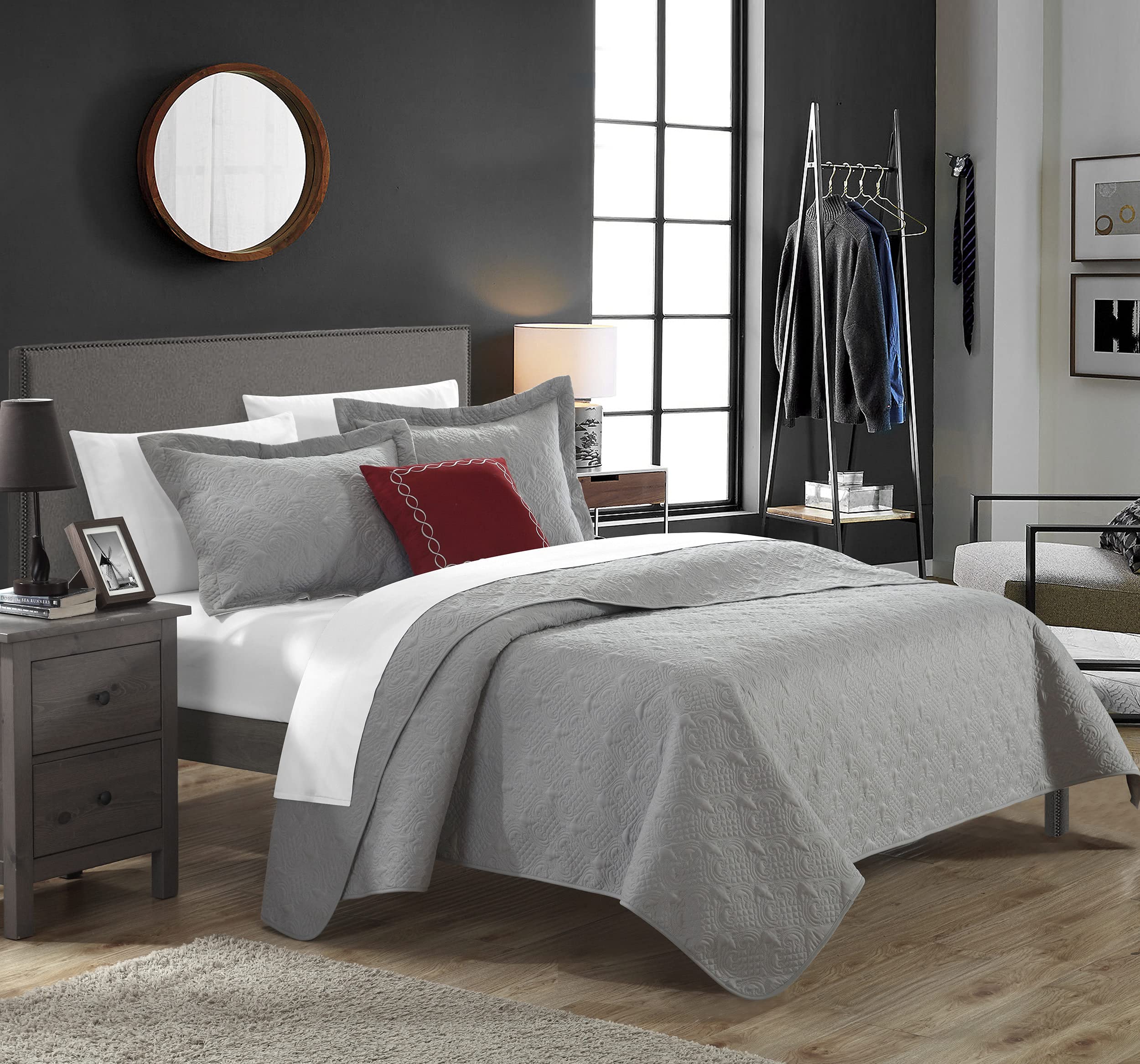 Chic Home 4-Piece Barcelo Traditional Embroidery Quilt Set with Embroidered Decorative Pillow - King Size, Grey - Luxury Bedding for Master Bedroom & Guest Room