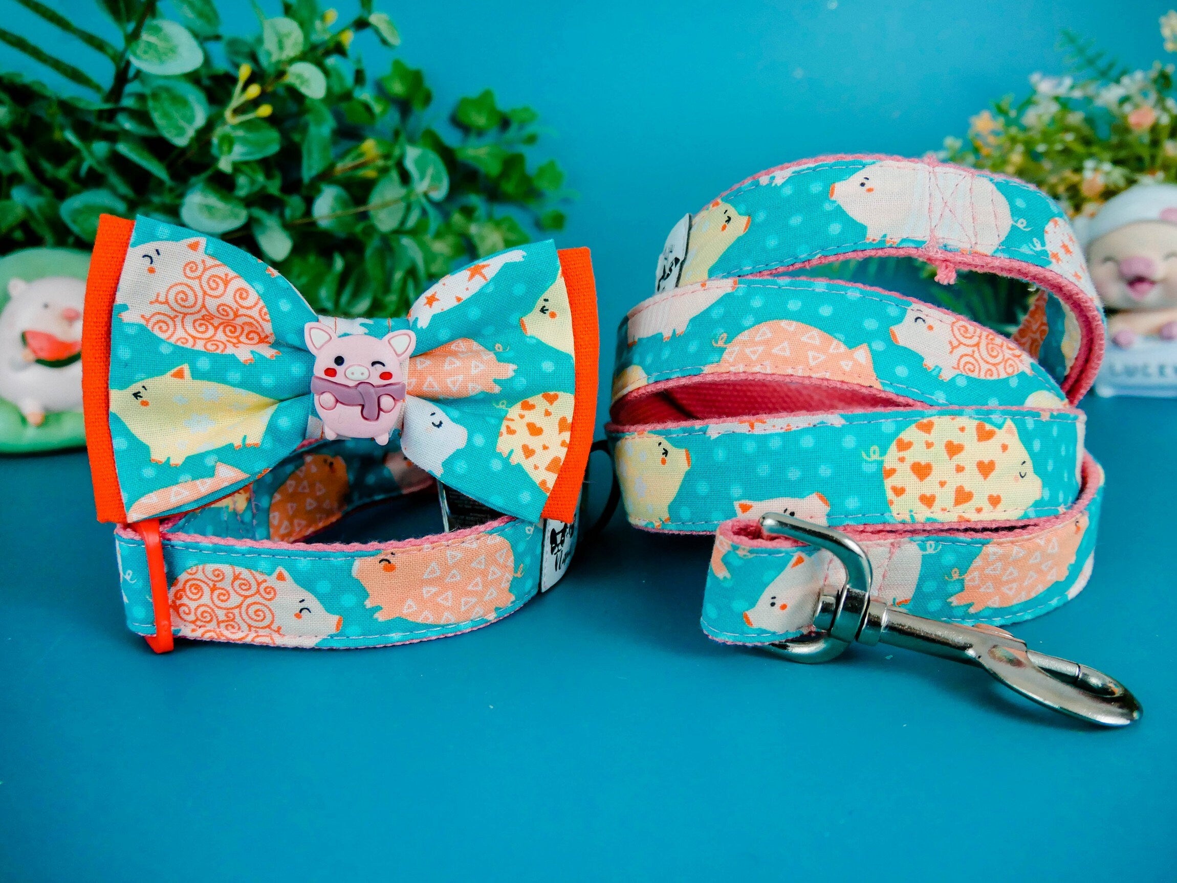 Stylish Dog Collar with Adjustable Bow Tie - Dots and Piggy Design for Small & Medium Dogs - Perfect for Pet Parties, Photos & Special Occasions