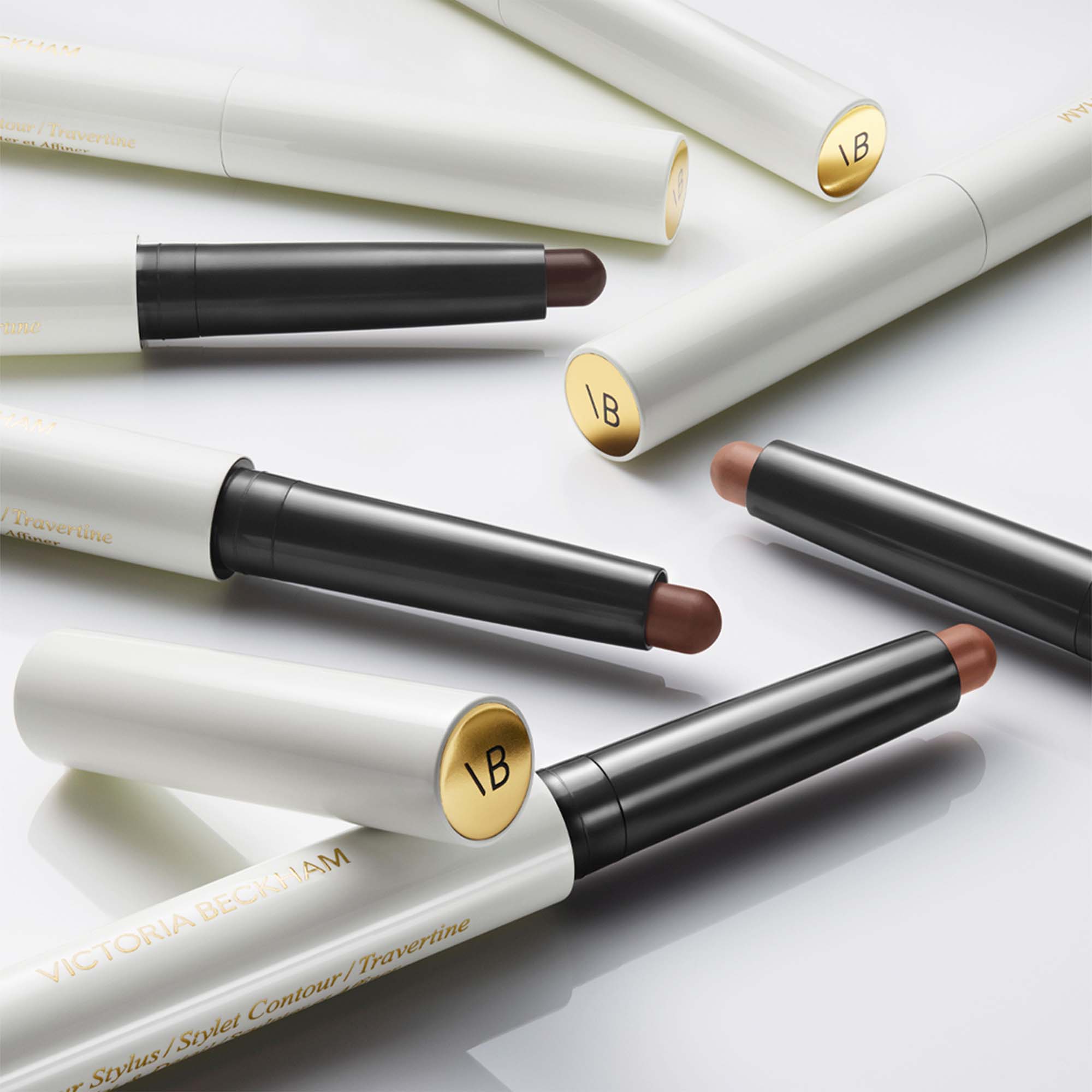 Victoria Beckham Beauty Contour Stylus - Dual-Ended Cream Contour & Highlight Stick for Face Sculpting | Perfect for Everyday Makeup & Professional Looks | Cruelty-Free & Vegan Formula