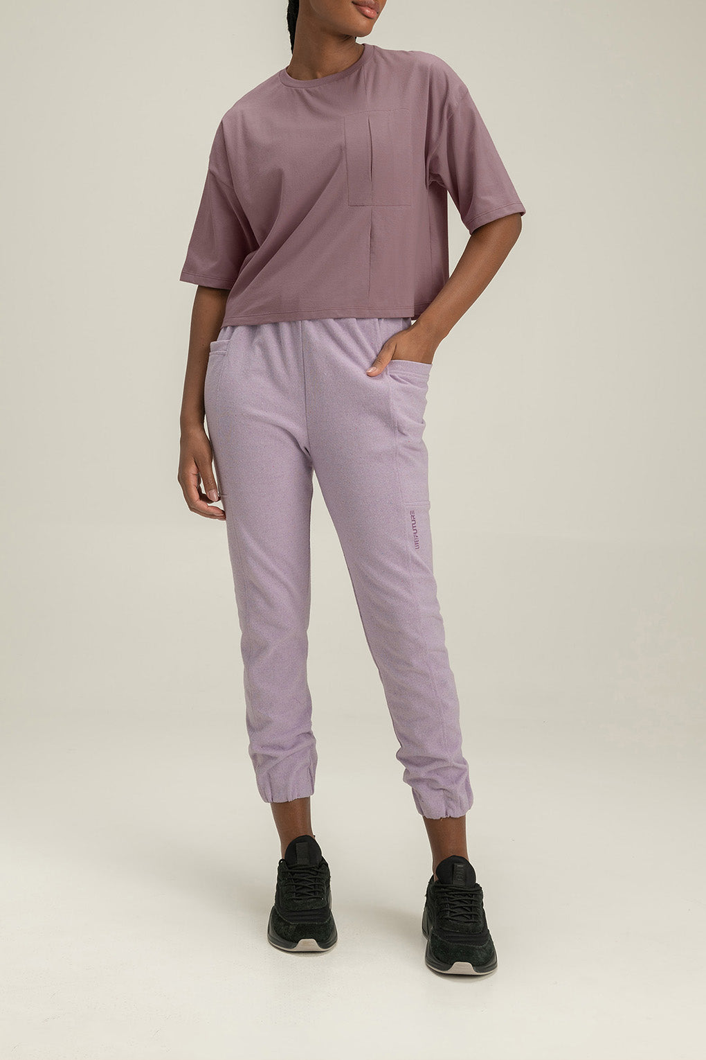Future Pants - Trendy High-Tech Smart Pants with Comfort & Style for Men & Women | Perfect for Workouts, Travel & Everyday Wear