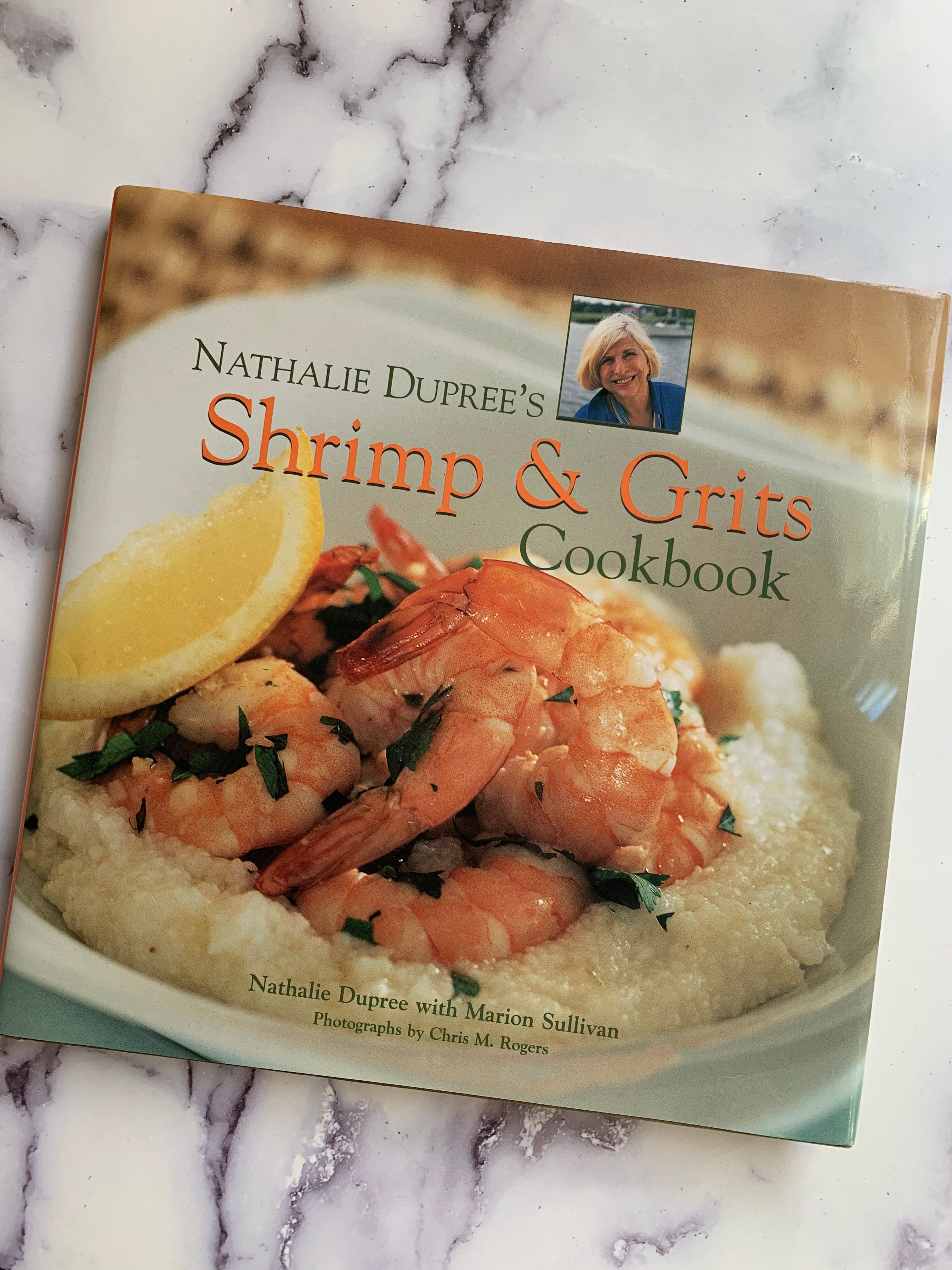 Authentic Southern Shrimp & Grits Cookbook - Classic Recipes & Cooking Tips for Seafood Lovers | Perfect for Family Dinners & Coastal-Themed Parties