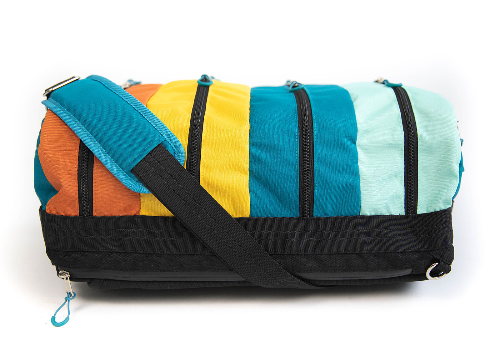30L Tiny Washable Duffel Bag - Lightweight Travel Duffle for Gym, Sports, Weekend Trips & Outdoor Adventures | Water-Resistant & Machine Washable