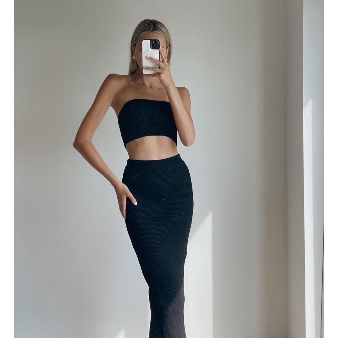 BRIELLE Black High Waist Bodycon Knit Midi Skirt for Women - Slim Fit Stretchy Pencil Skirt - Perfect for Office, Party & Date Night Outfits