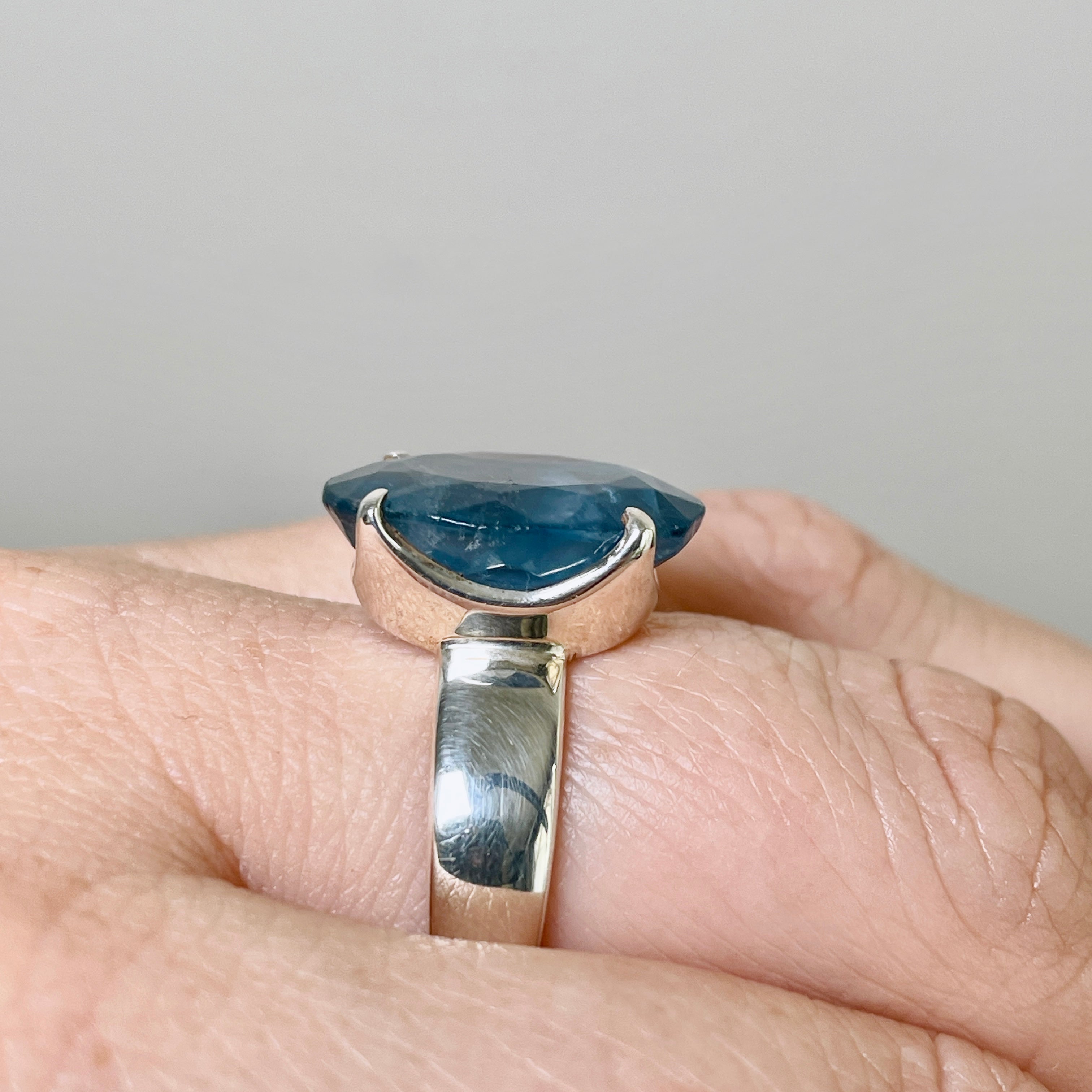 Fluorite Oval Faceted Ring - Size 8.5 - PRGJ302 - Elegant Gemstone Jewelry for Women, Perfect for Weddings, Parties & Everyday Wear