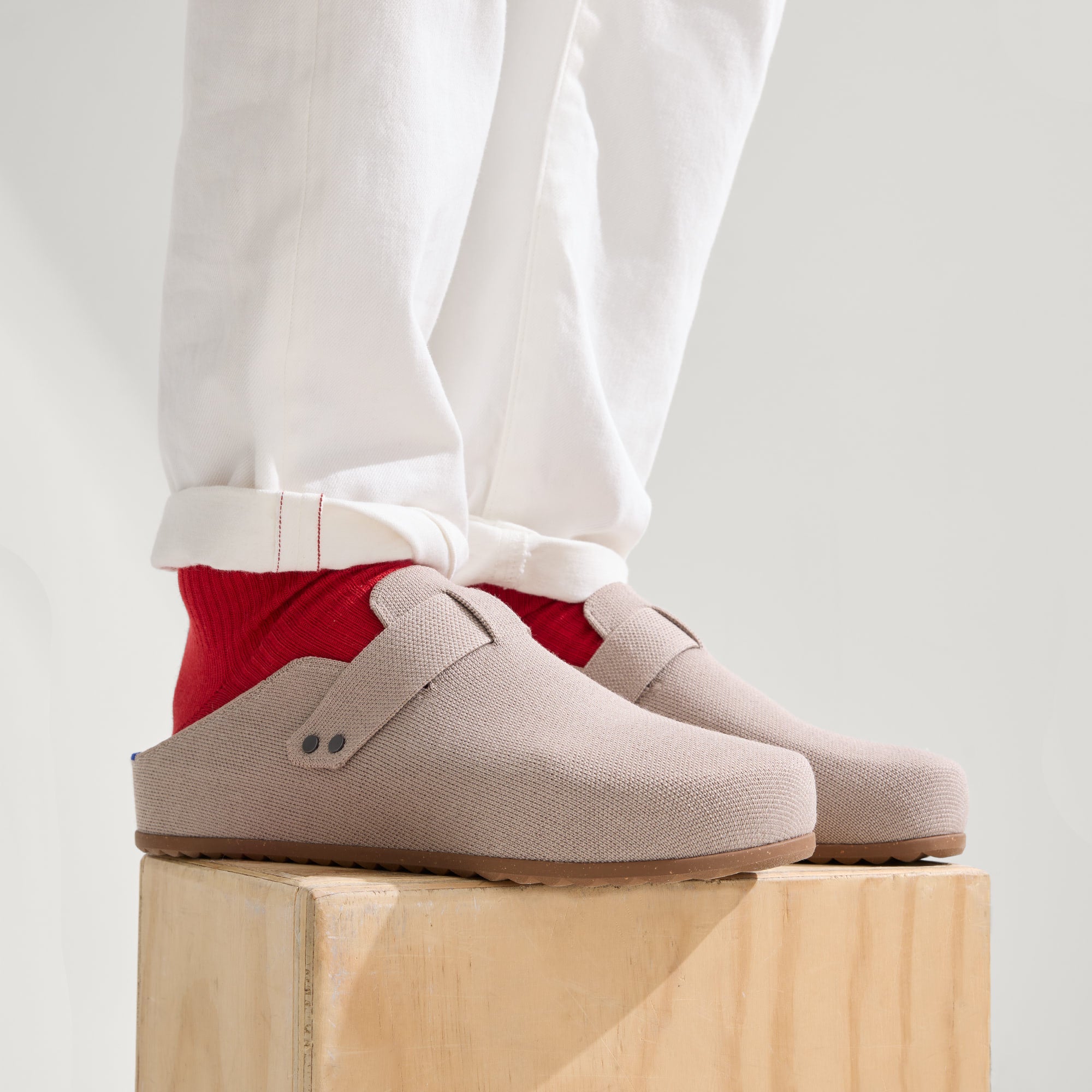 Men's Comfortable Slip-Resistant Clogs for Indoor & Outdoor Use - Perfect for Garden, Kitchen, and Casual Wear