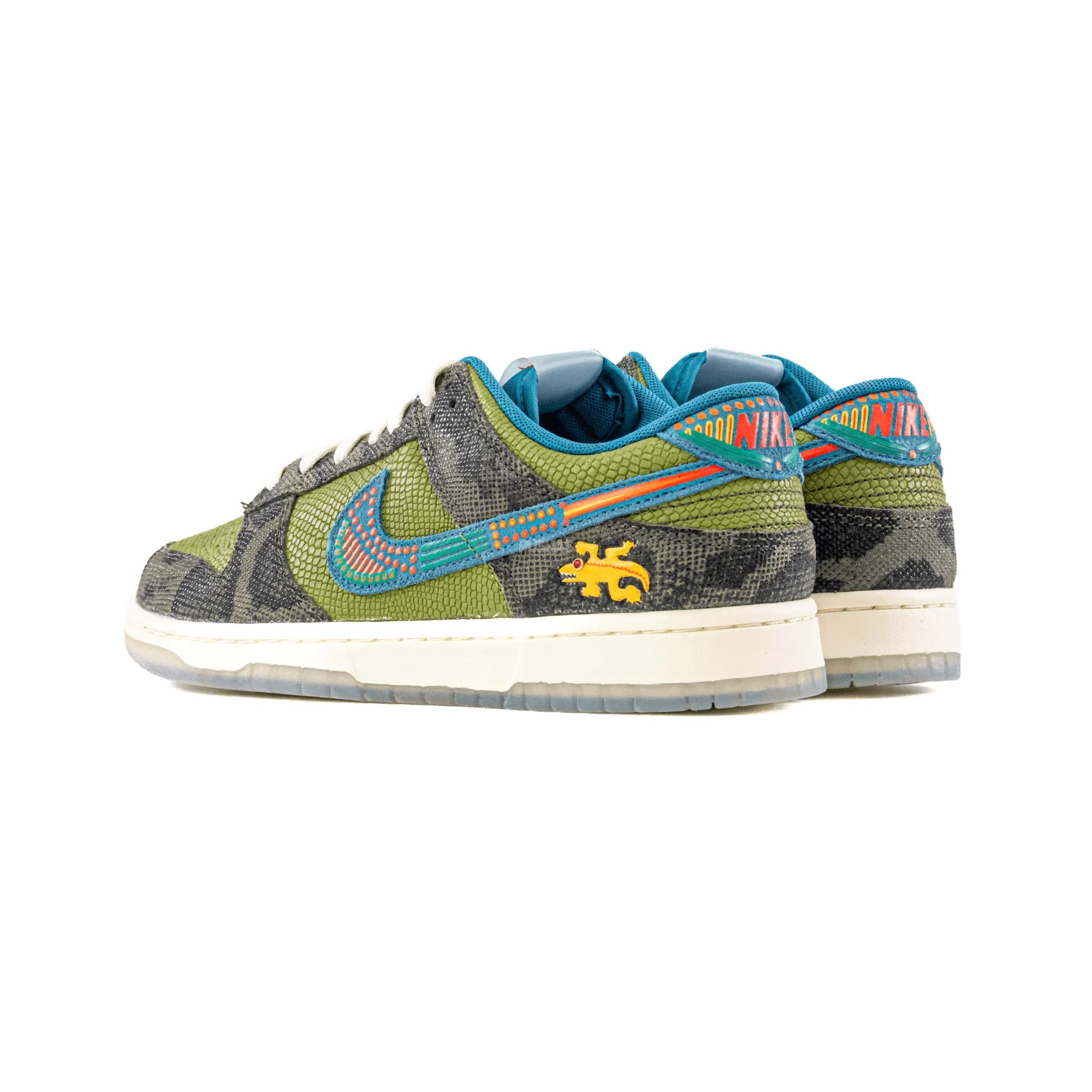Nike Dunk Low 'Siempre Familia' Sneakers (2021) - Men's Basketball Shoes for Casual Wear & Street Style