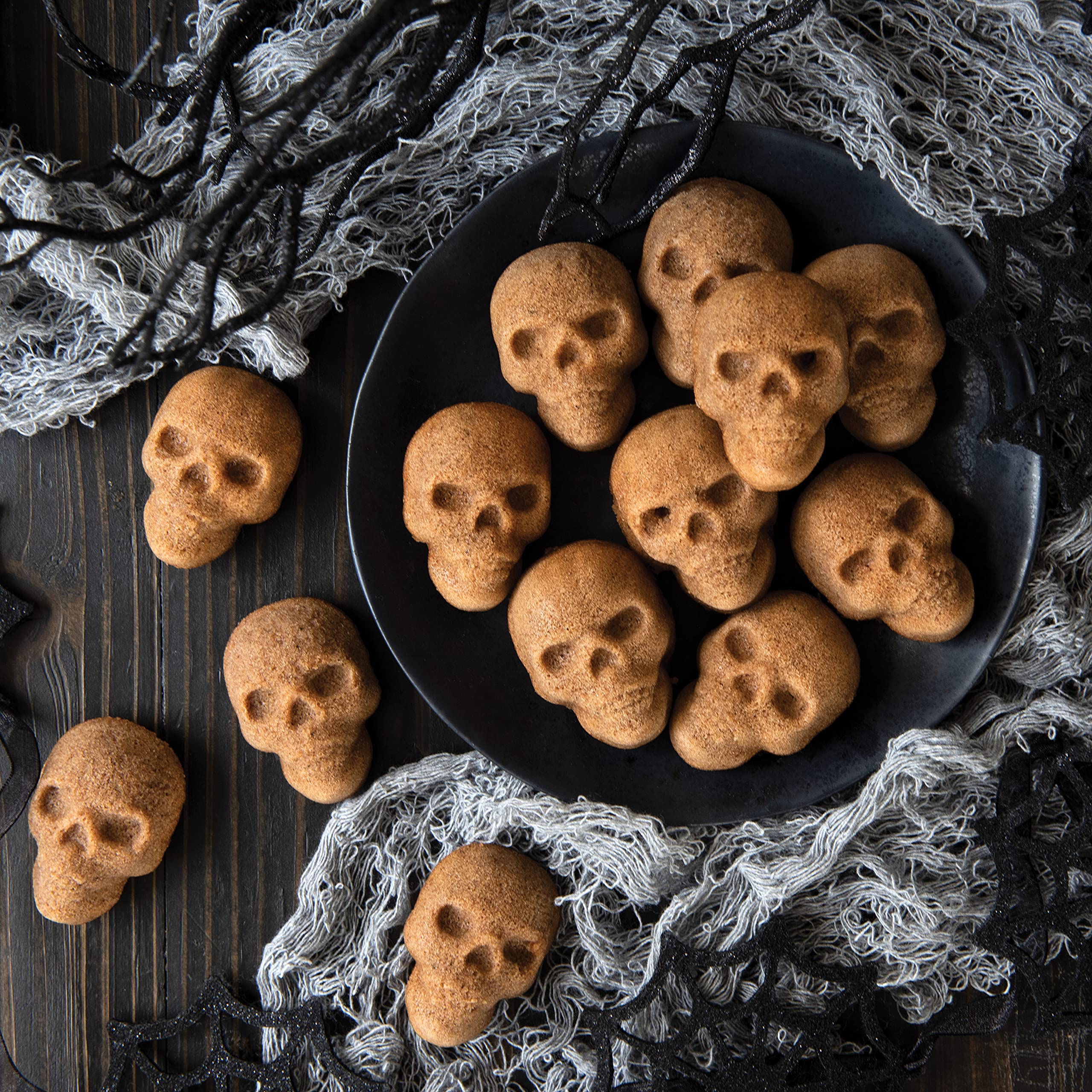 Nordic Ware Haunted Skull Cakelet Pan & Skull Bitelets - Halloween Baking Set for Spooky Cupcakes, Mini Cakes & Party Treats
