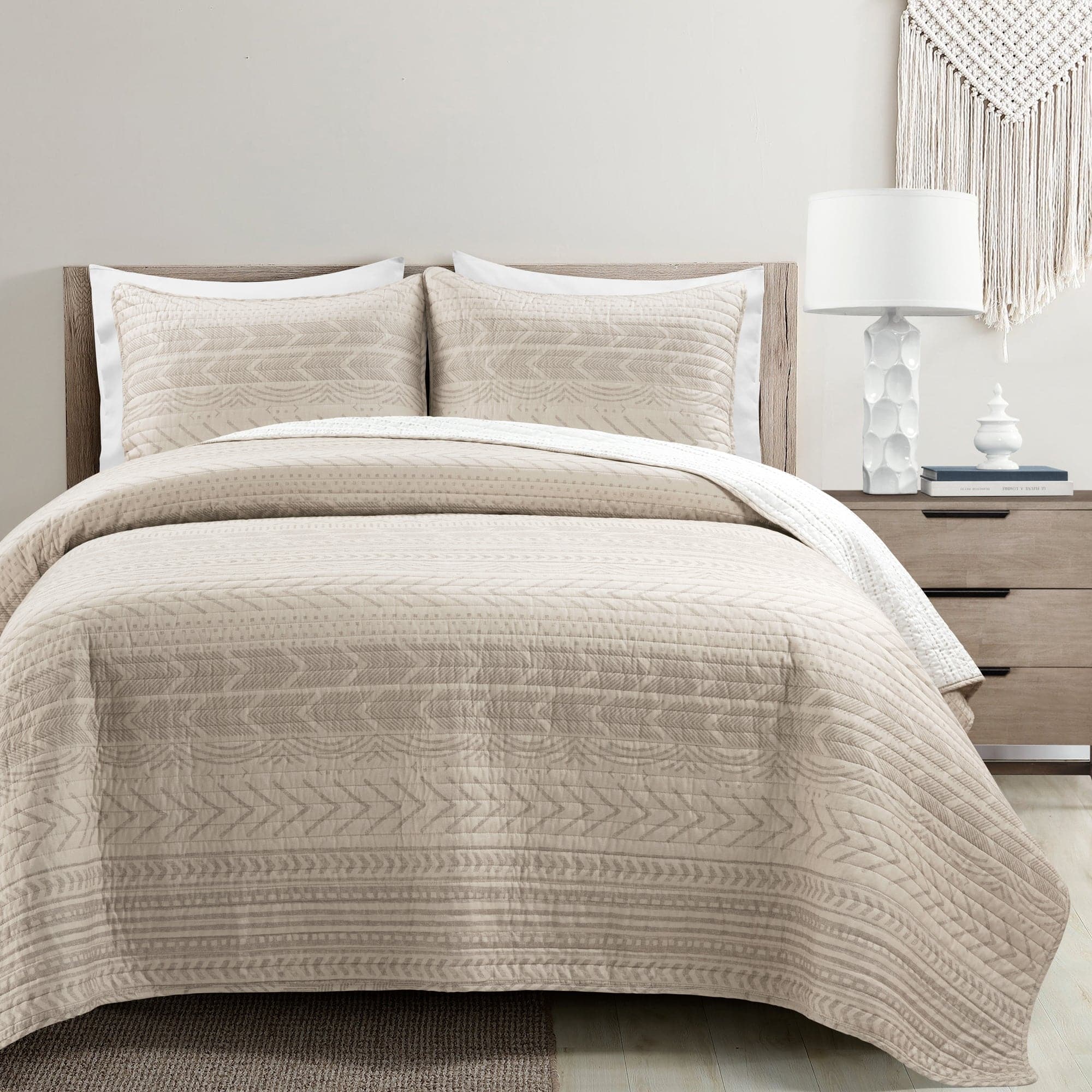 Hygge Geo Quilt 3 Piece Set - Soft Geometric Pattern Bedding for Cozy Bedroom Decor | Perfect for Master Bedroom, Guest Room & Dorm