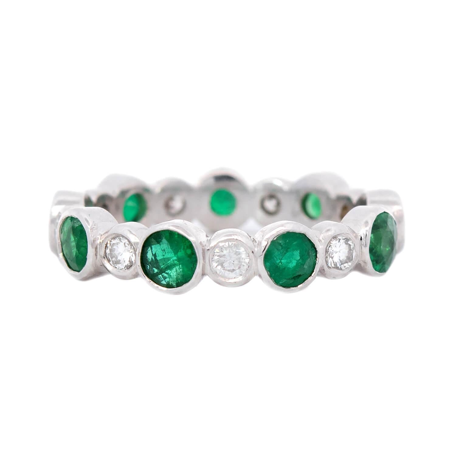 18k Gold Emerald and Diamond Eternity Wedding Band Ring for Women - Perfect for Anniversaries, Engagements & Special Occasions
