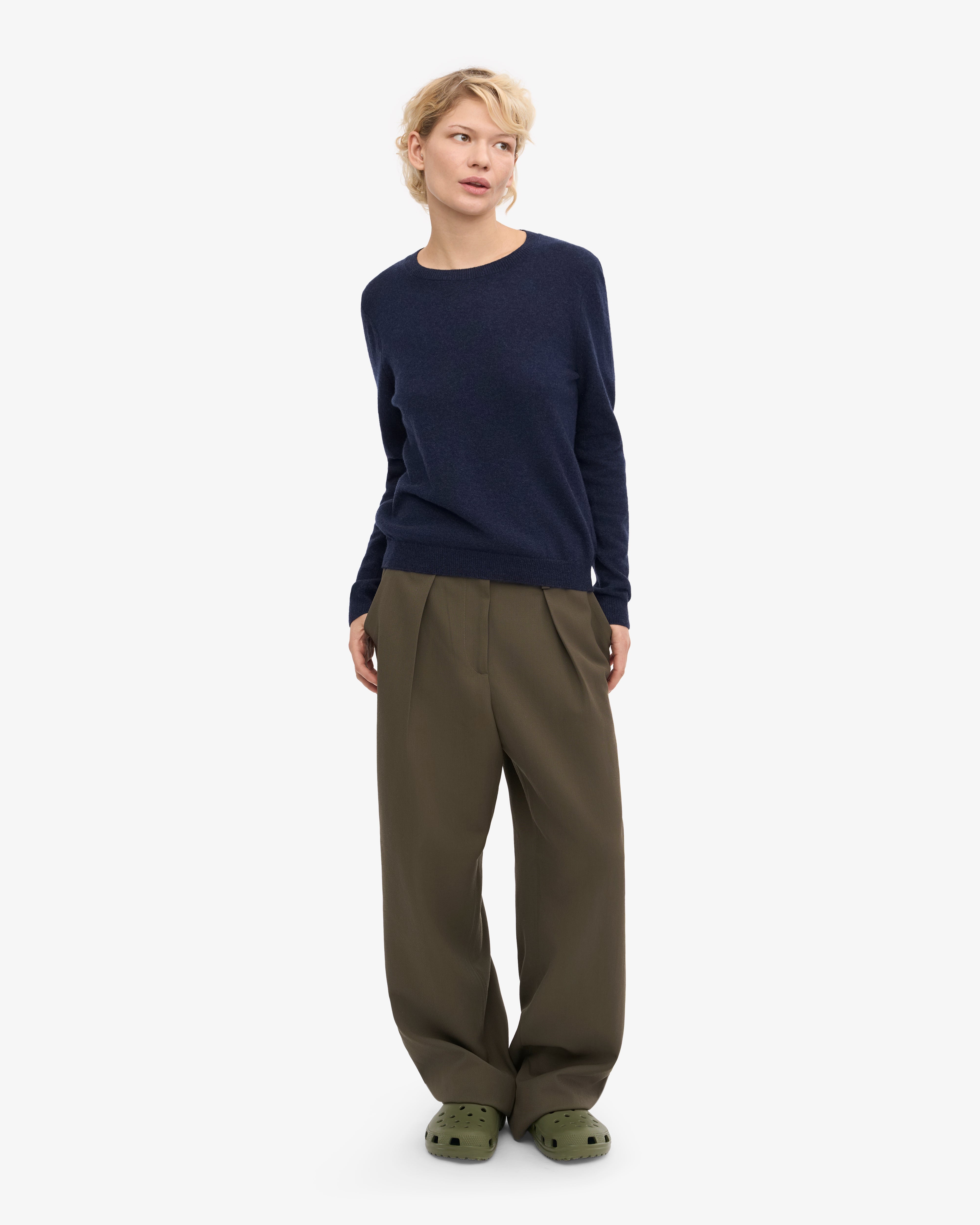 Premium Women's Light Merino Wool Crew Neck Sweater - Soft & Breathable Marine Blue Pullover for Casual Wear & Outdoor Activities