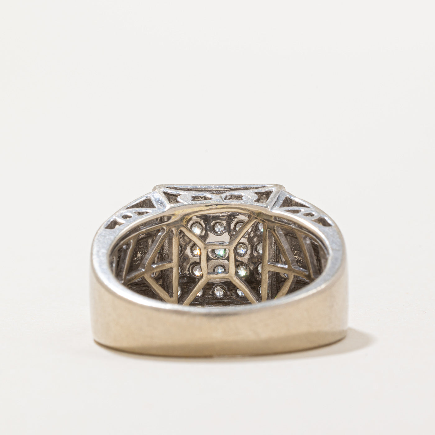 Diamond Grid Signet Ring for Men - 0.85 Carat Total Weight (0.85ctw) - Size 9.5 - Elegant Wedding Band, Anniversary Gift & Everyday Jewelry for Special Occasions