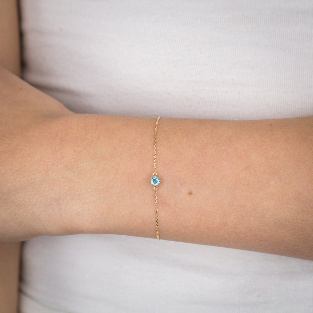 0.30 Carat Blue Topaz Adjustable Bracelet 17cm in 9ct Yellow Gold - Elegant Jewelry Gift for Women, Perfect for Weddings, Anniversaries & Special Occasions