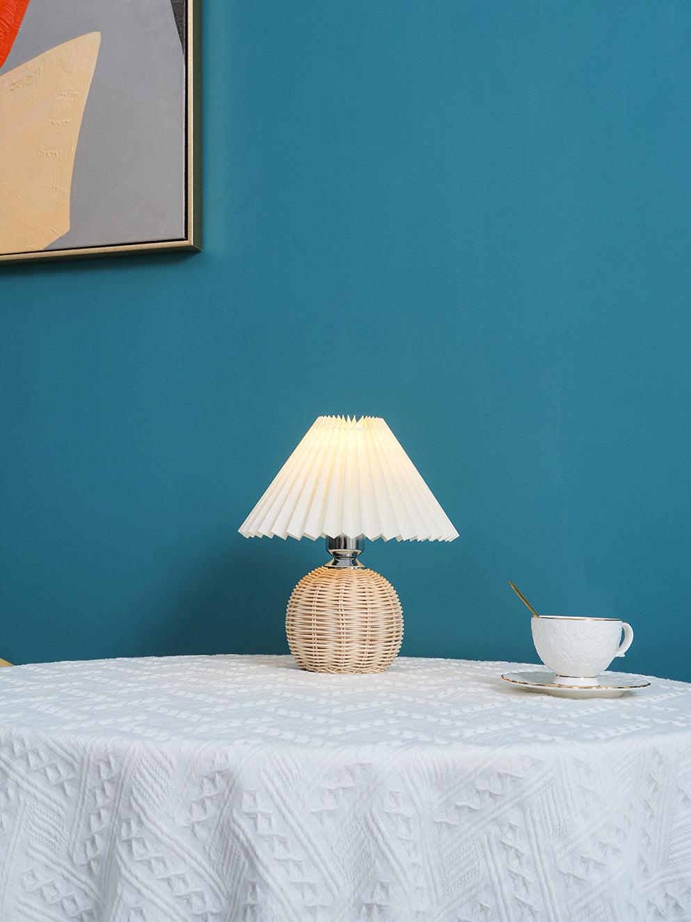 Rattan Pleated Table Lamp - Natural Woven Texture, Modern Boho Style for Bedroom, Living Room & Office Decor - Perfect for Cozy Nights & Relaxing Ambiance