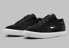 Nike SB Malor Skateboarding Shoes - Black/White Colorway | Durable & Comfortable for Street Skating & Casual Wear