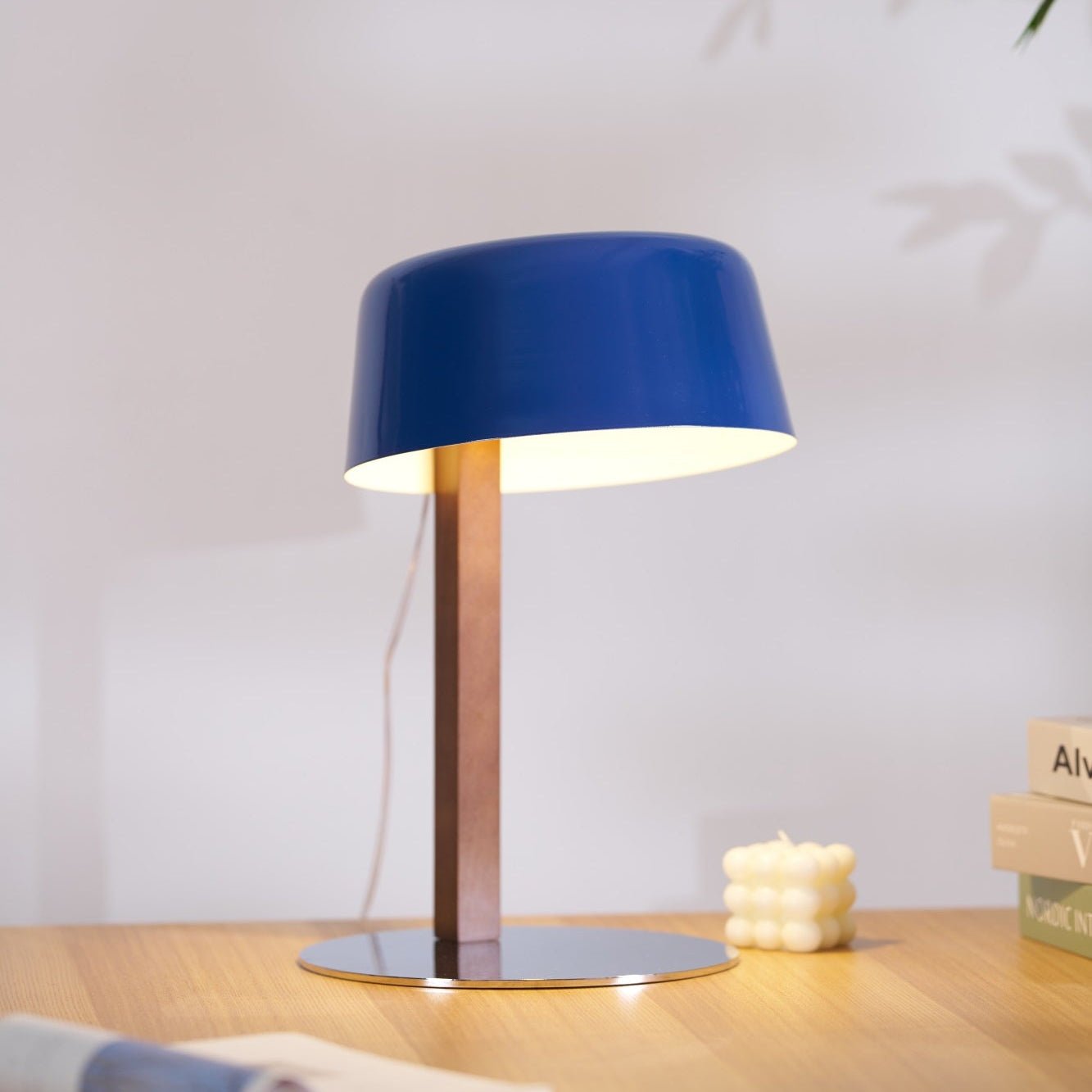 Dario Modern Tilted Table Lamp - Adjustable LED Desk Light for Home Office, Bedroom & Living Room - Perfect for Reading, Working & Decor