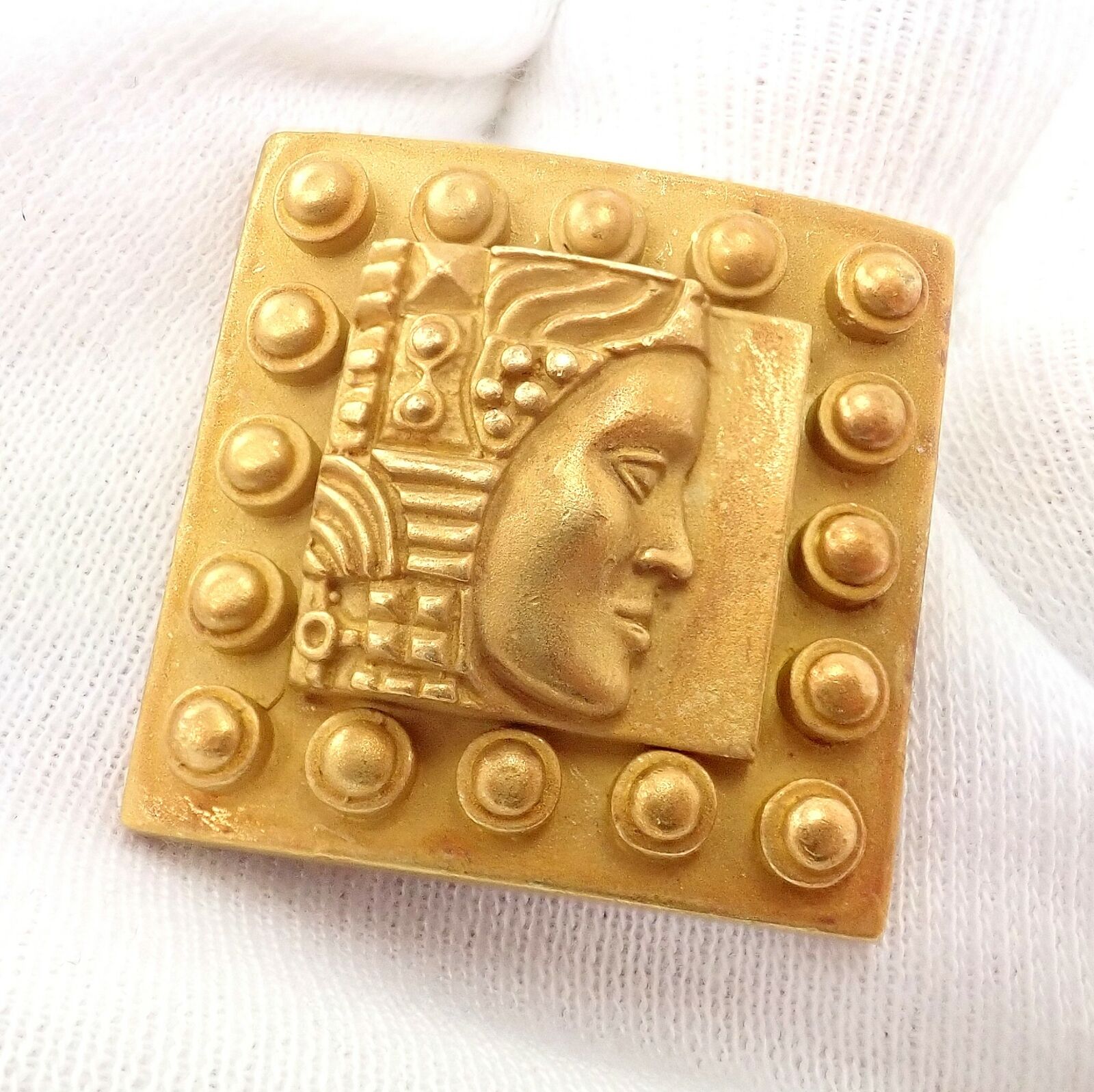 Authentic Barry Kieselstein Cord 18k Yellow Gold Women Of The World Pin Brooch - Elegant Jewelry Gift for Women, Perfect for Special Occasions & Collectors